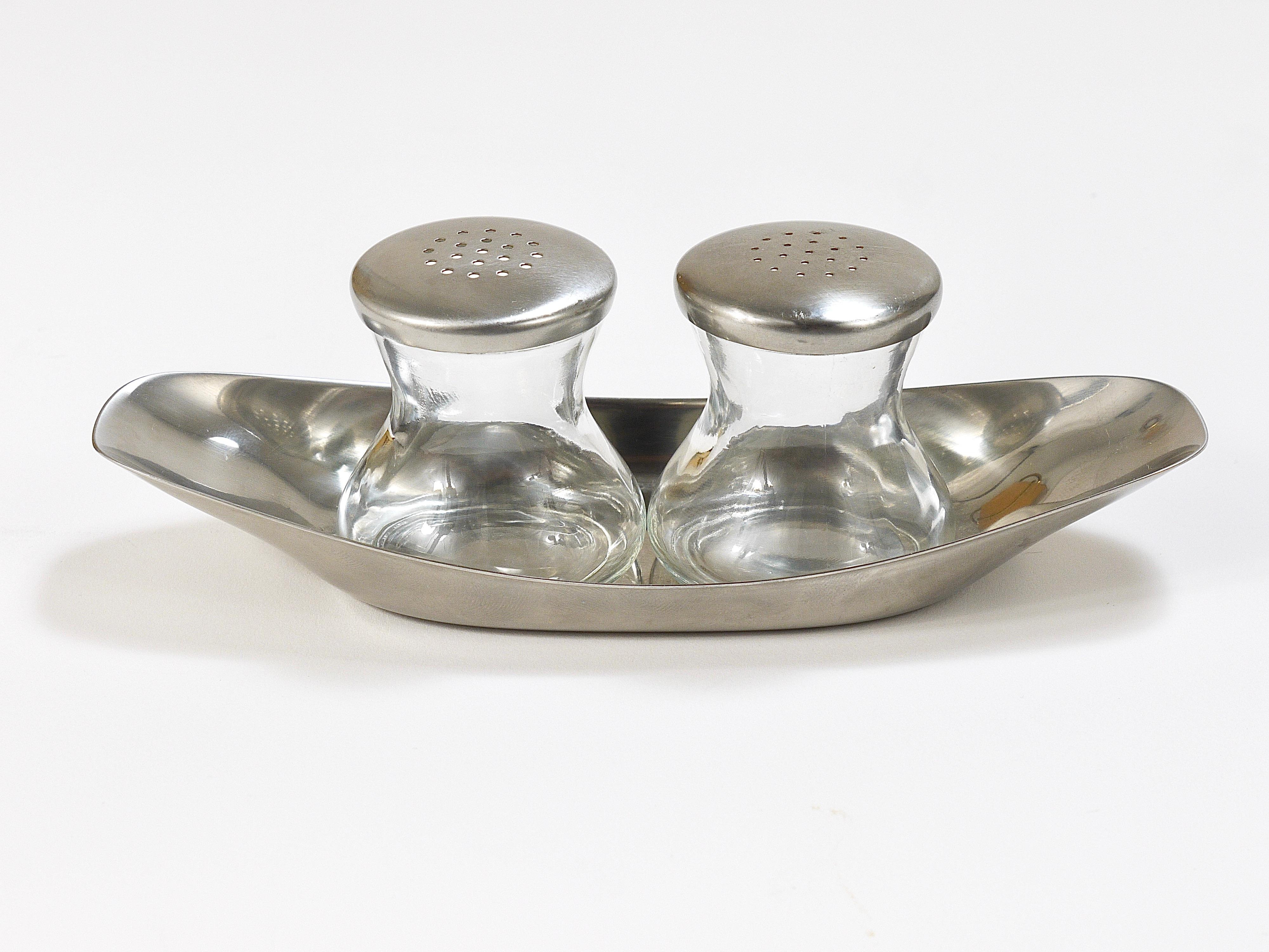 Wilhelm Wagenfeld Mid-Century Max & Moritz Salz- und Pfefferstreuer von WMF, 1950er Jahre (20. Jahrhundert)