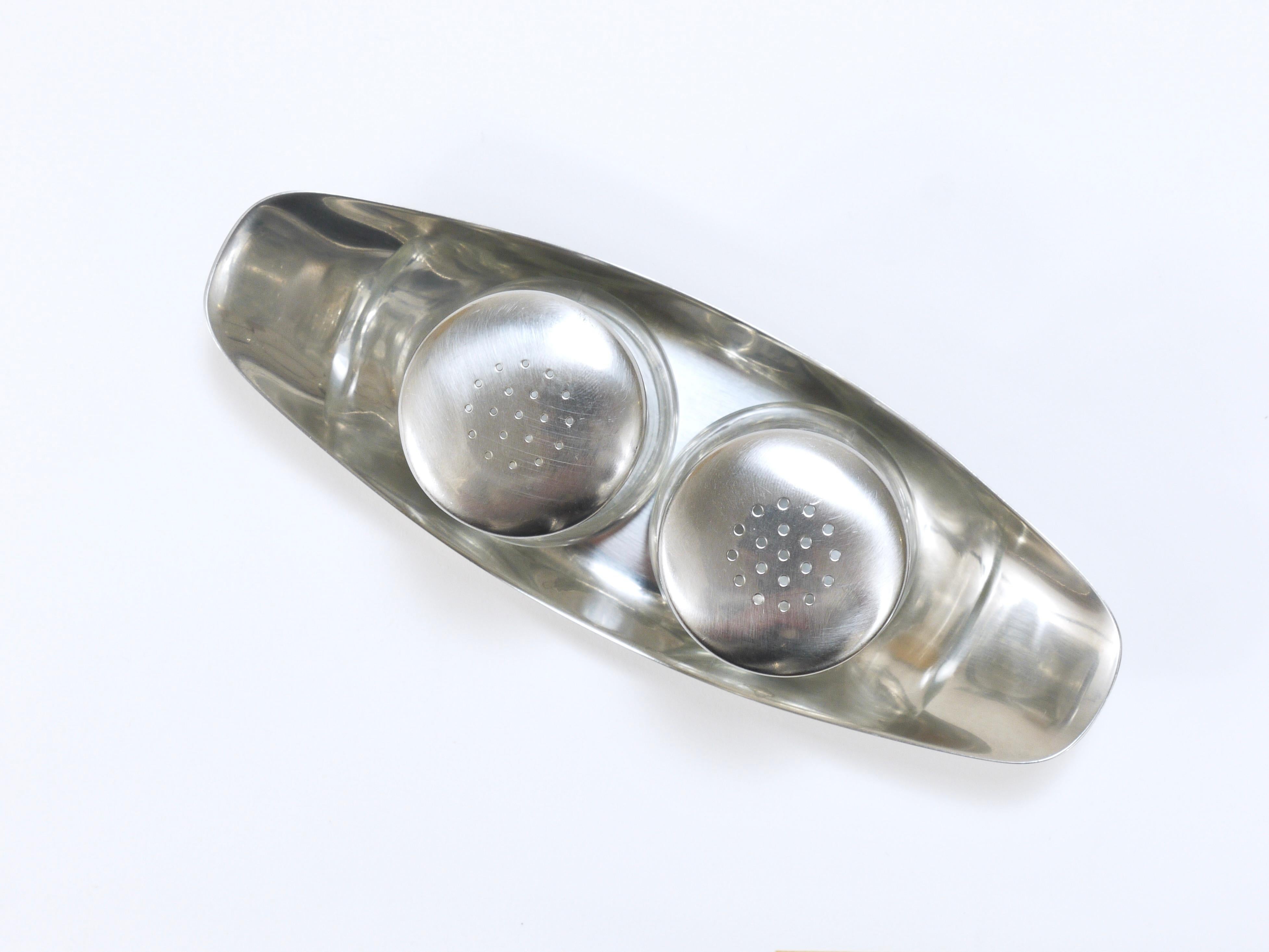 Mid-Century moderno Wilhelm Wagenfeld, Max & Moritz, Shakers gemelli per sale e pepe, WMF, 1950s in vendita