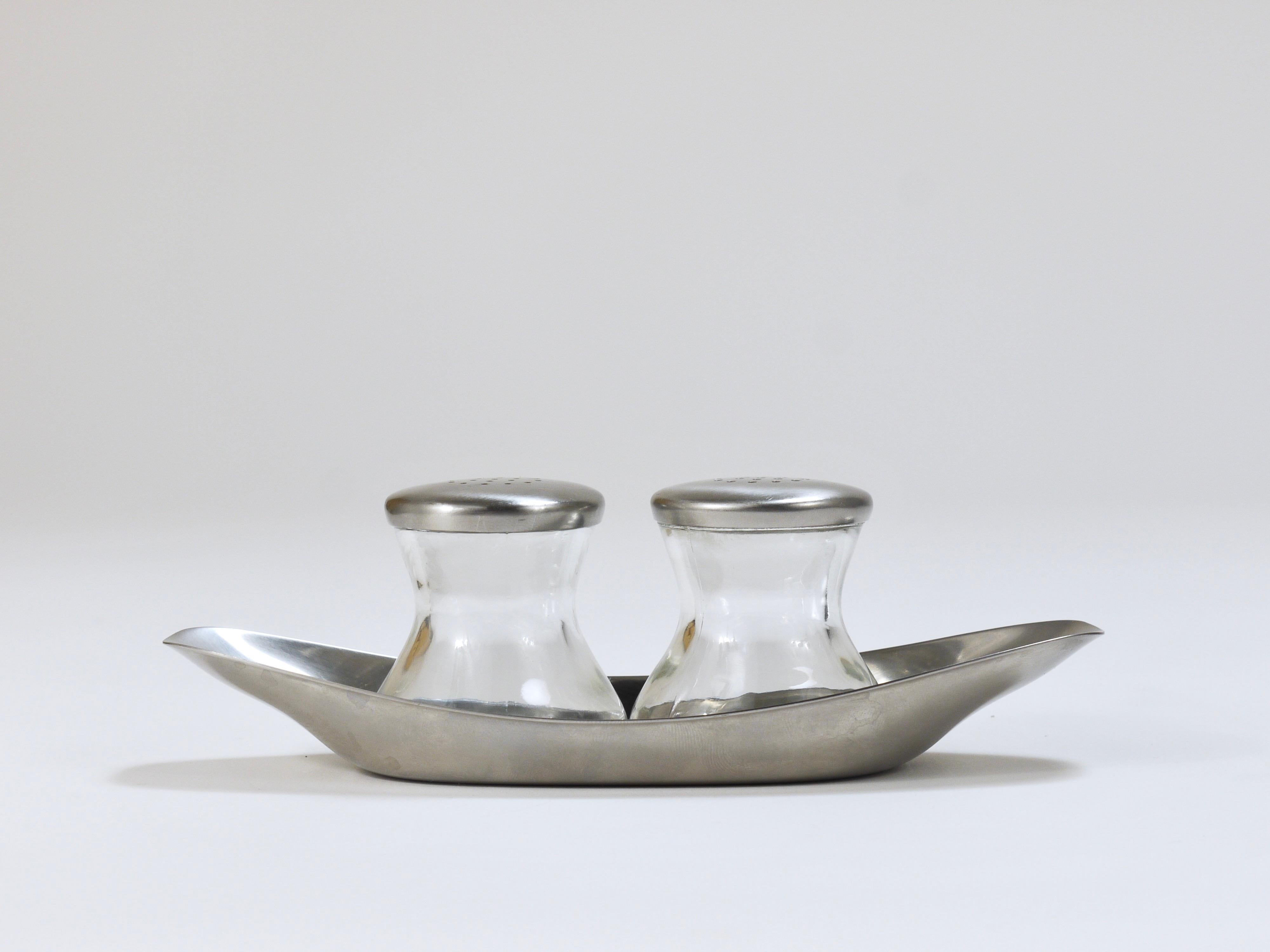 Acciaio inossidabile Wilhelm Wagenfeld, Max & Moritz, Shakers gemelli per sale e pepe, WMF, 1950s in vendita