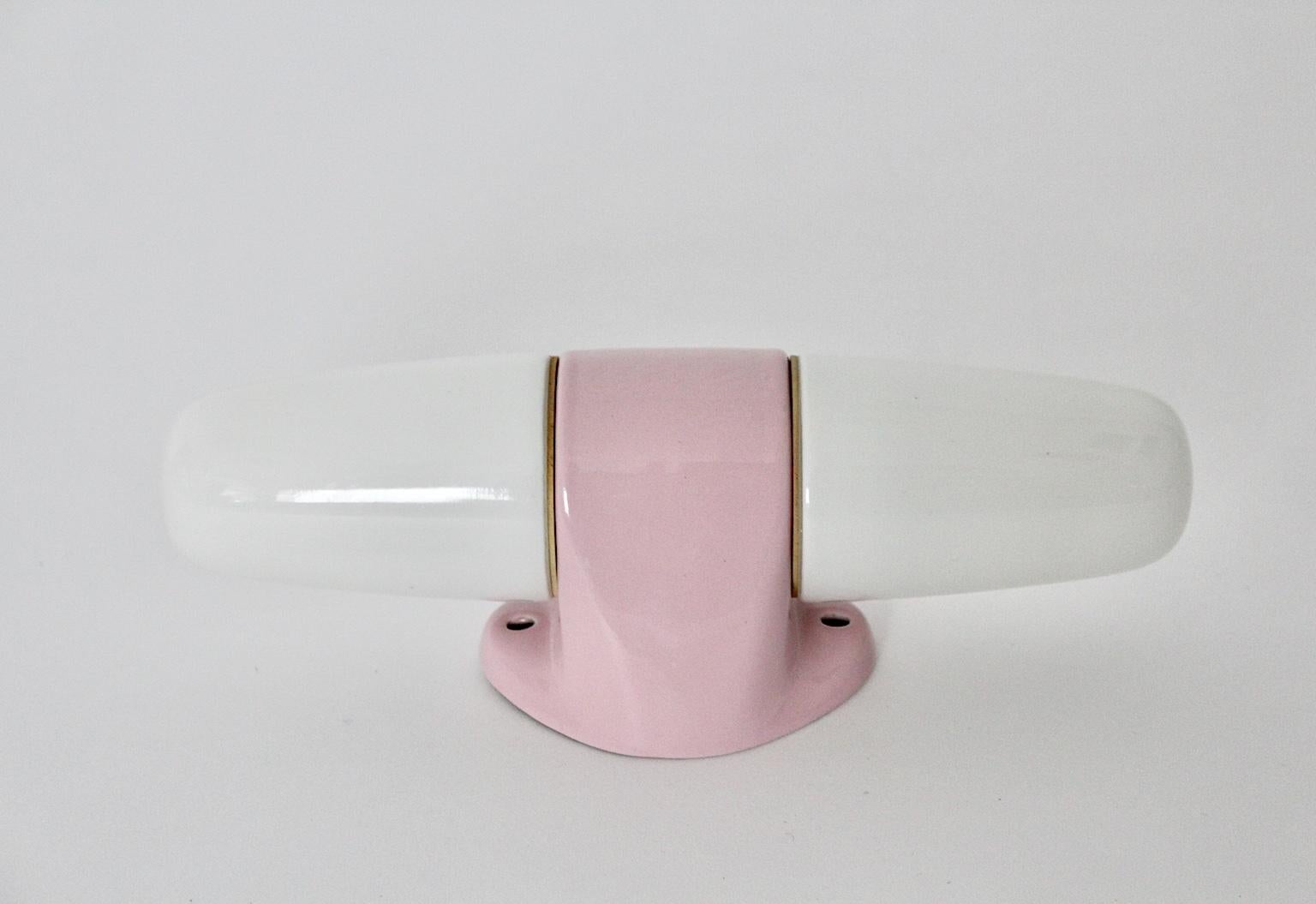 20th Century Wilhelm Wagenfeld Mid-Century Modern Vintage Pink Ceramic Glass Sconce, Germany For Sale