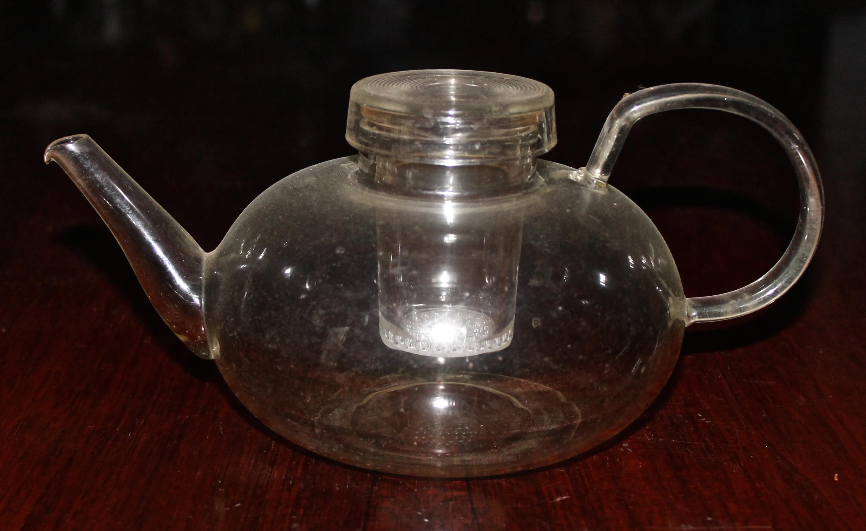 Classic original Schott Jeana Wagenfeld Teapot signed.