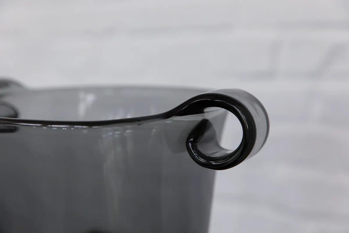 Wilhelm Wagenfeld Rauchglas-Weinkühler für Lausitzer Glaswerke (Moderne) im Angebot