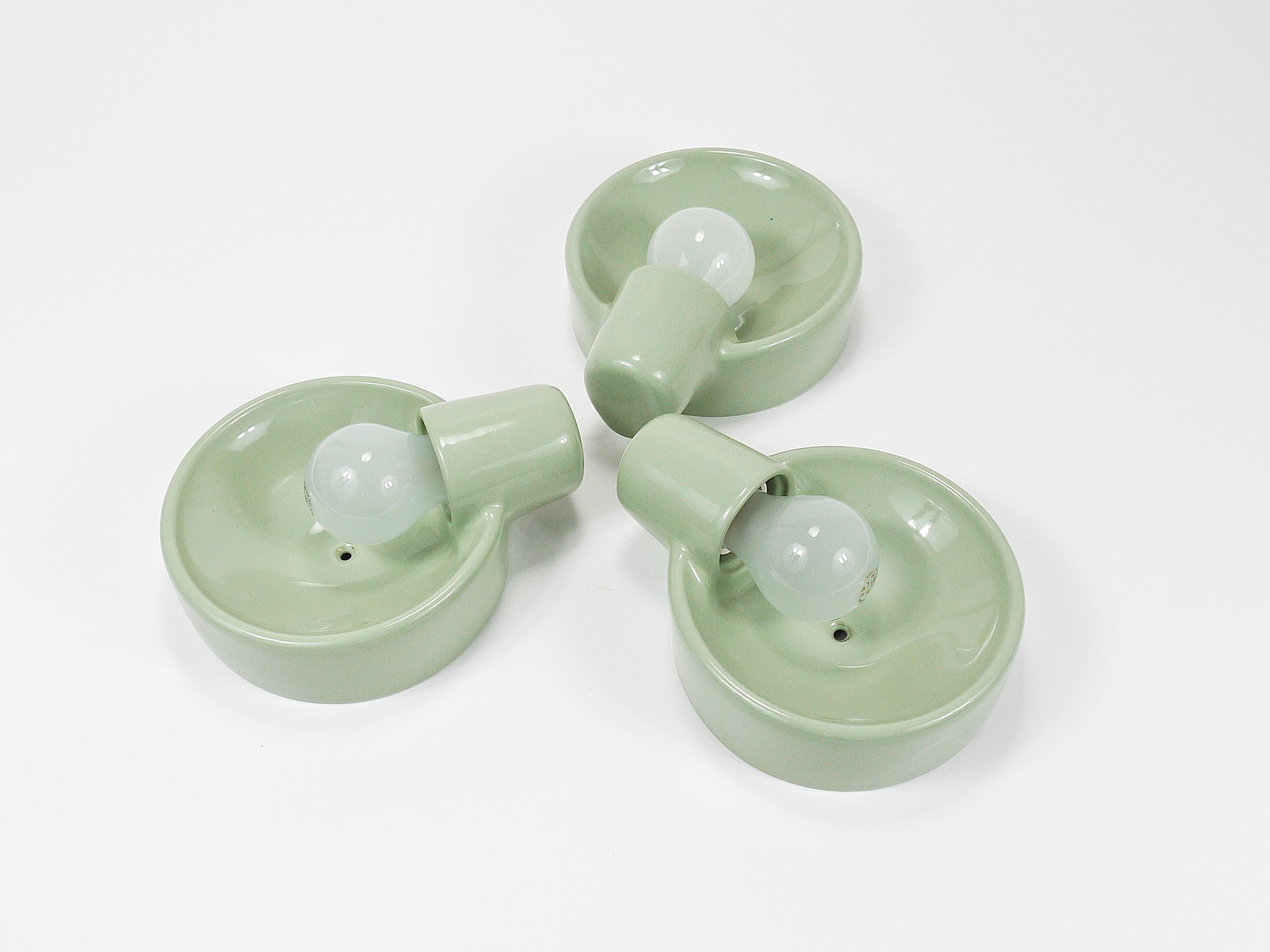 Wilhelm Wagenfeld Three Round Bauhaus Sconces Wall lights, Linder Germany, 1950s In Good Condition In Vienna, AT