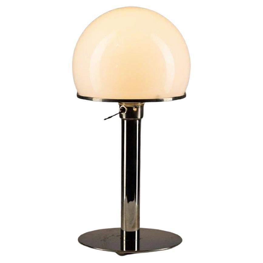 Lampe de table Bauhaus du milieu du 20e siècle Wilhelm Wagenfeld Wg 24 verre métal chromé en vente