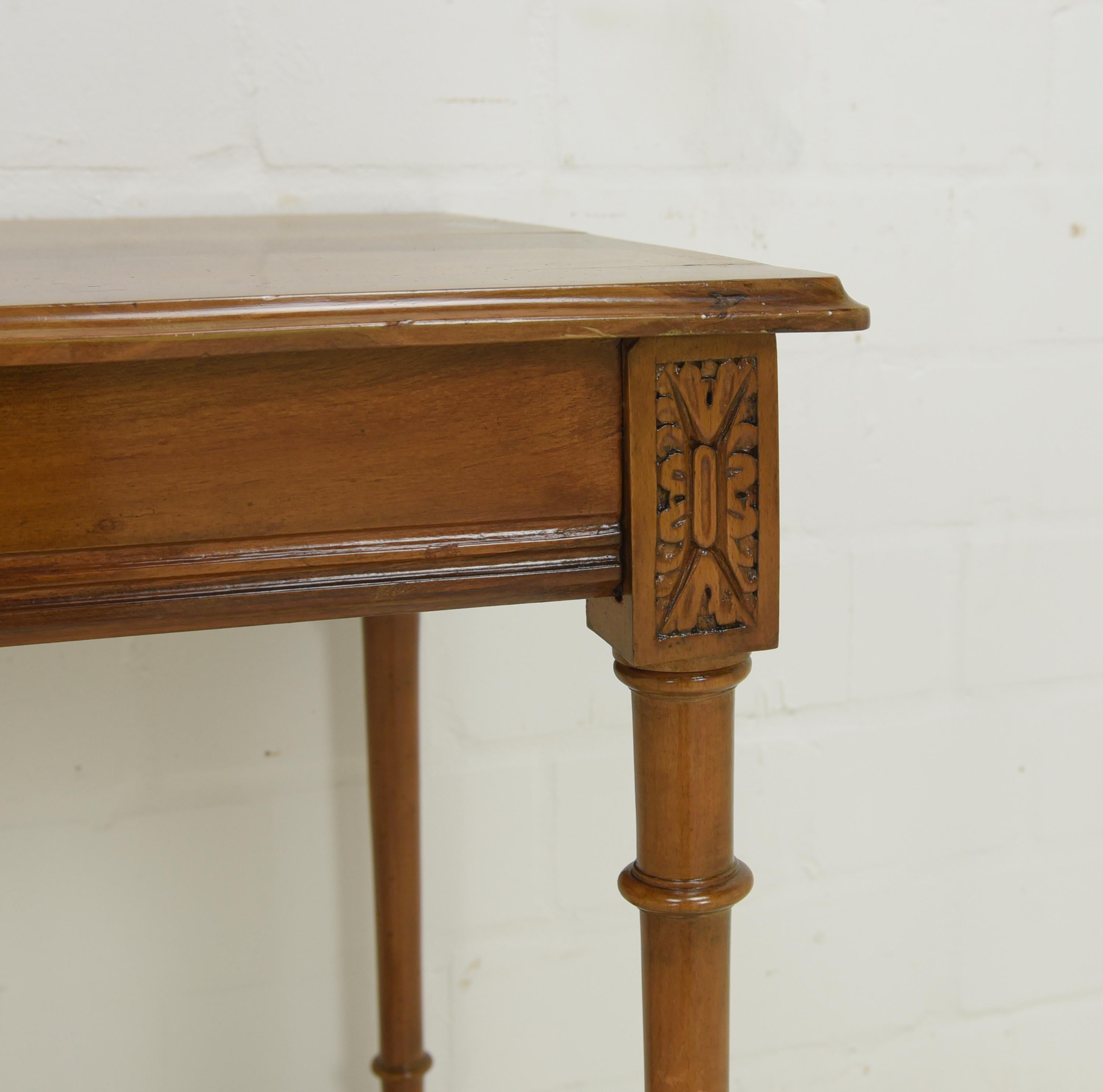 19th Century Wilhelminian Period Salon Table / Side Table in Solid Walnut