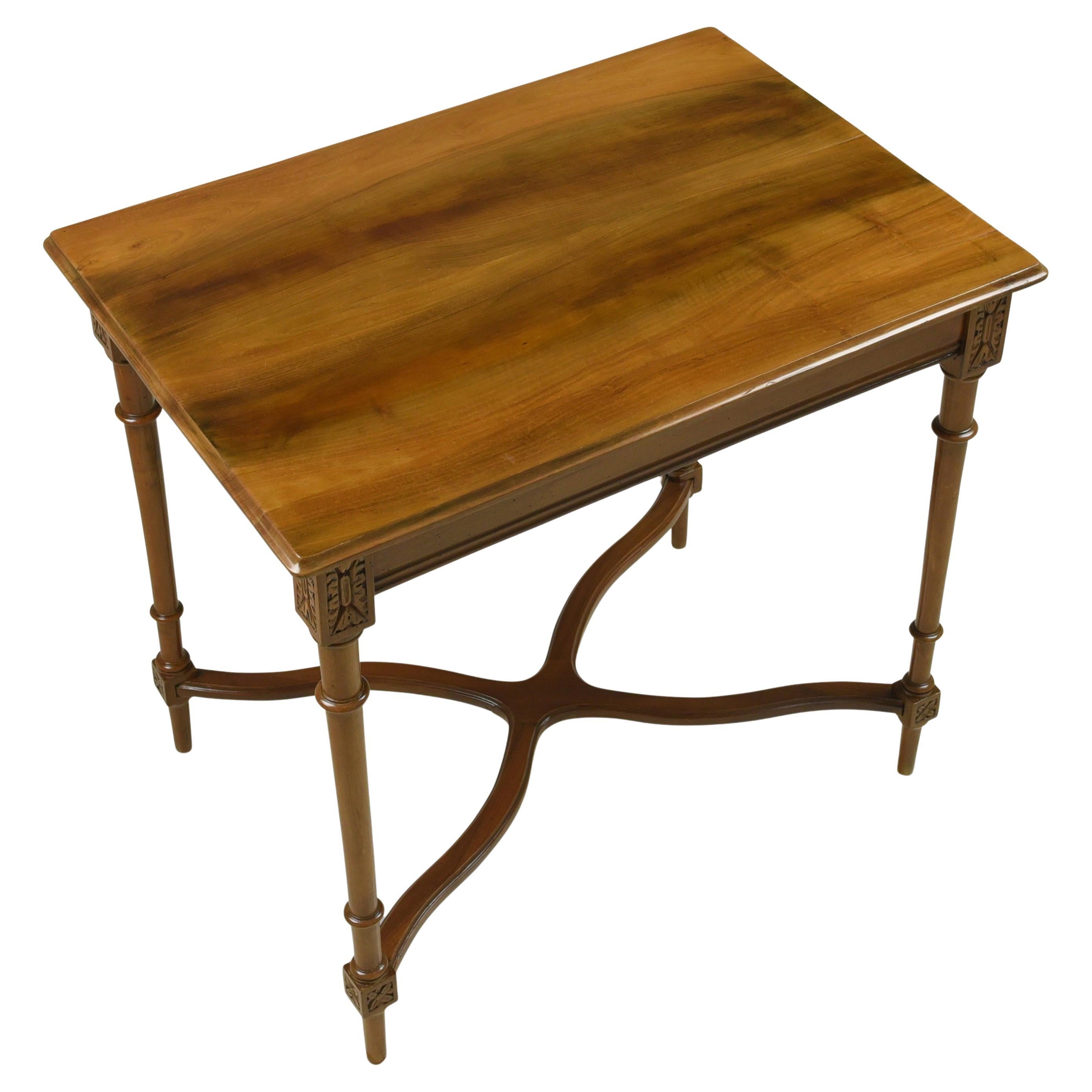 Wilhelminian Period Salon Table / Side Table in Solid Walnut