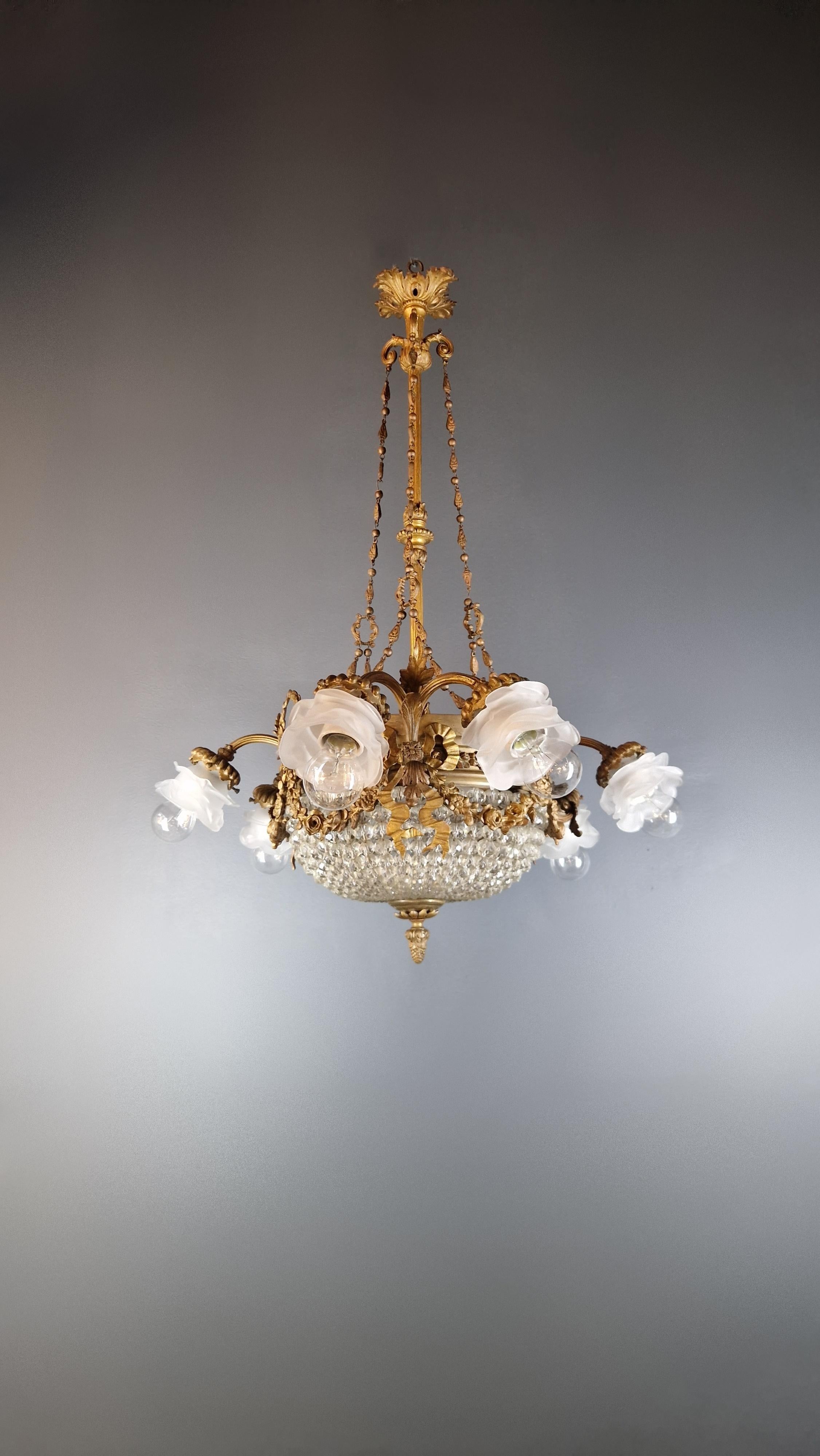William IV Wilhelminian style beads crystal chandelier flowers glass antique brass For Sale