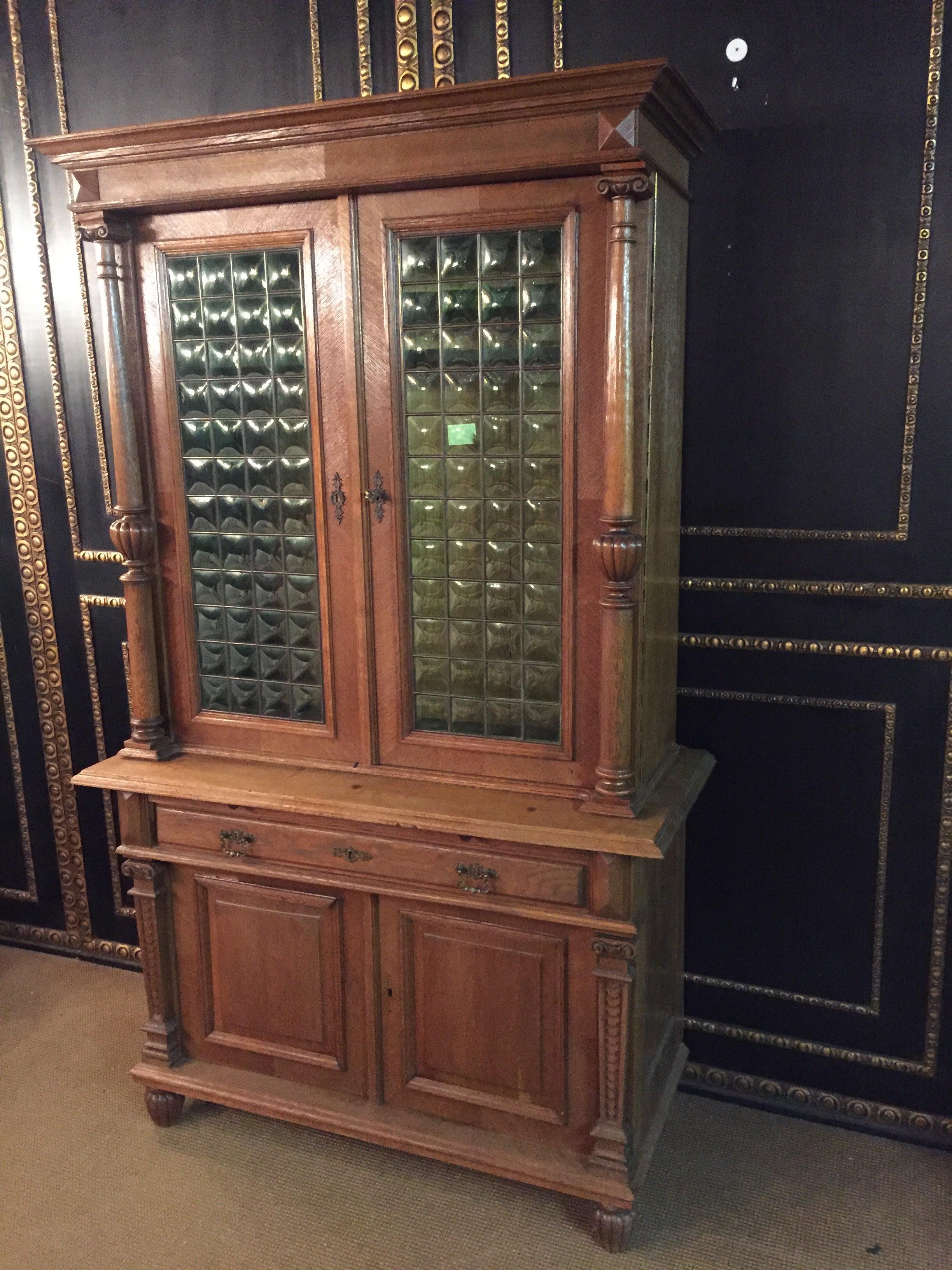 Victorian Wilhelminian Style Cupboard with Small Green Glass, circa 1880 For Sale