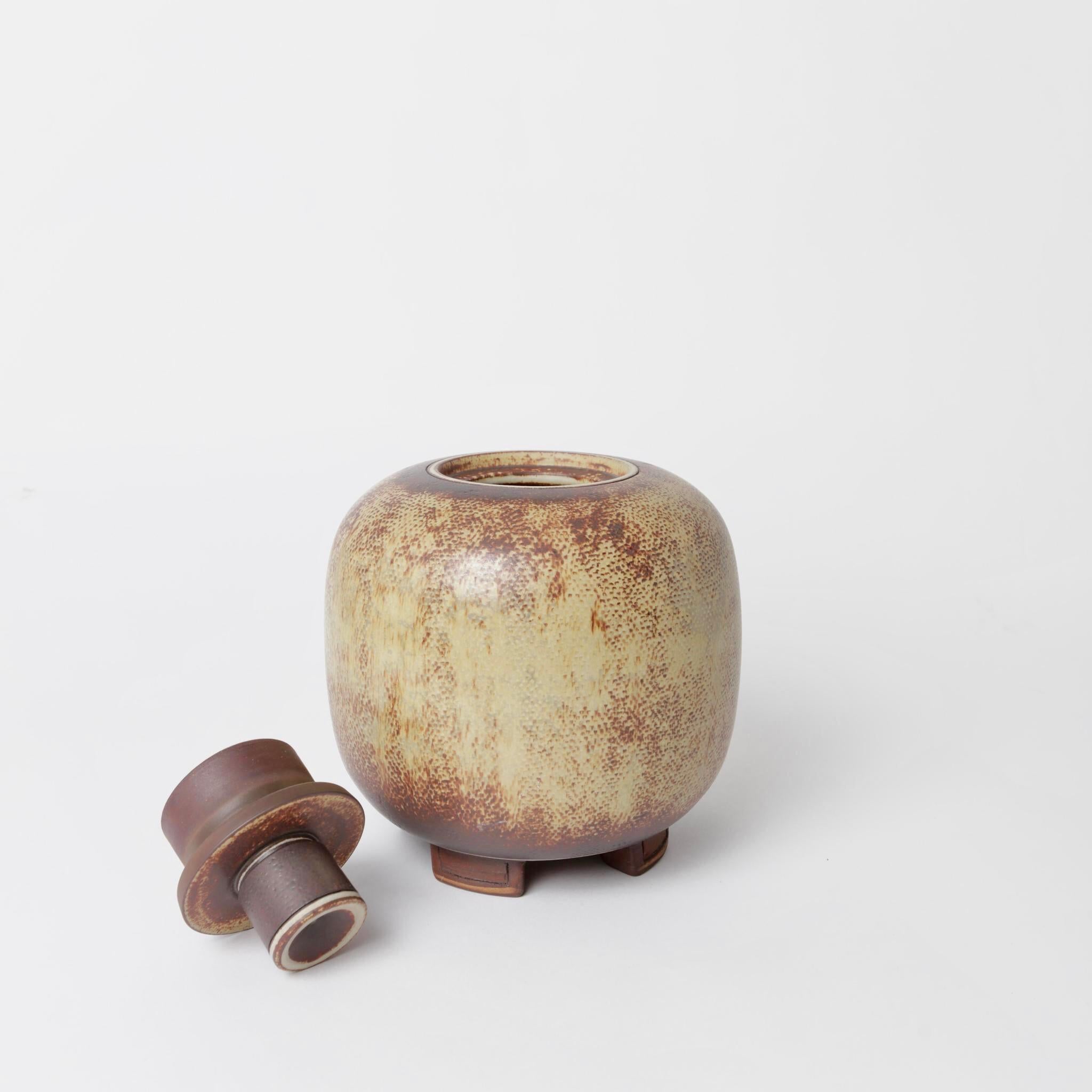 Wilhem Kage for Gustavsberg Swedish Farsta Stoneware Urn, 1950 For Sale 3