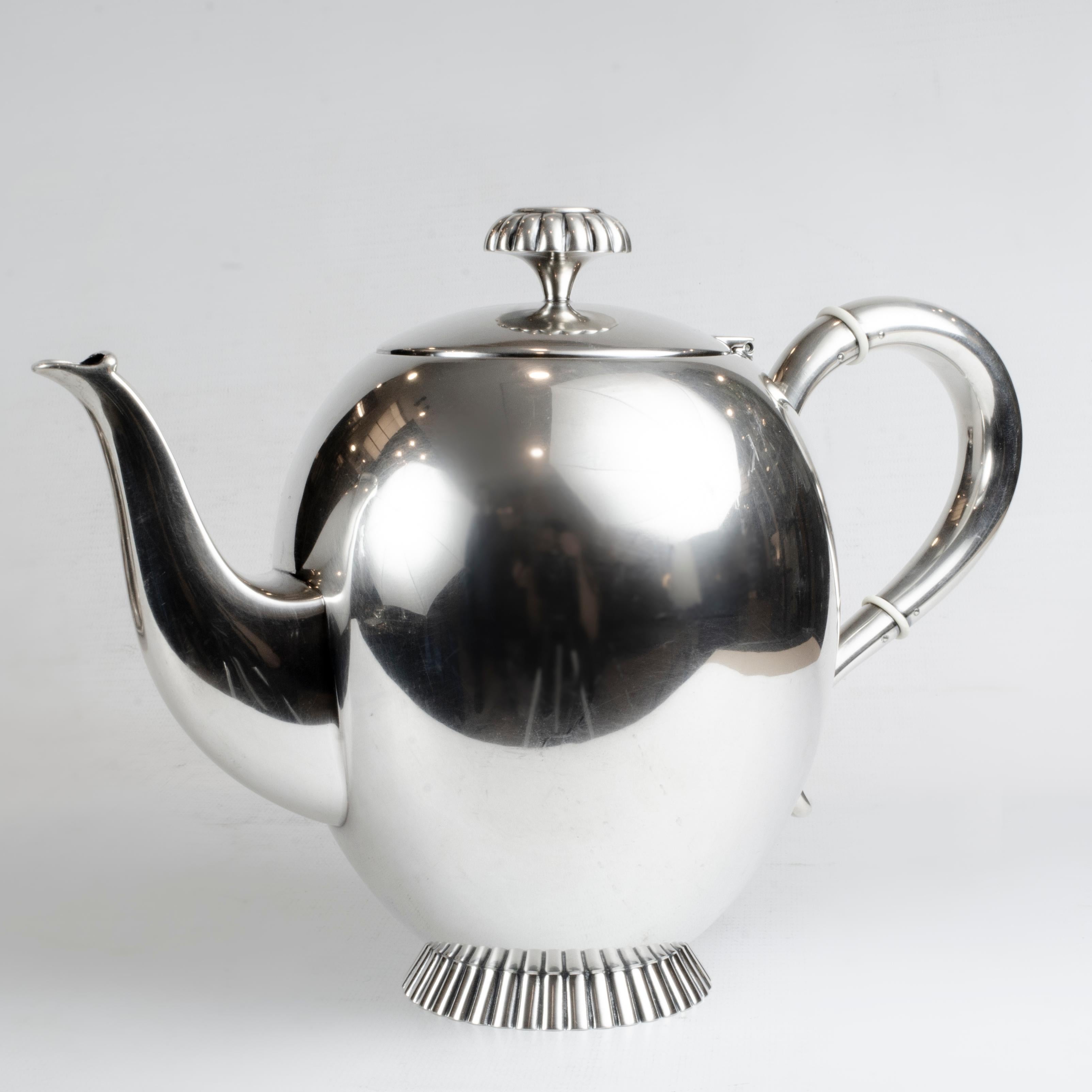 Silvered Wilkens silver art deco coffee and tea set For Sale