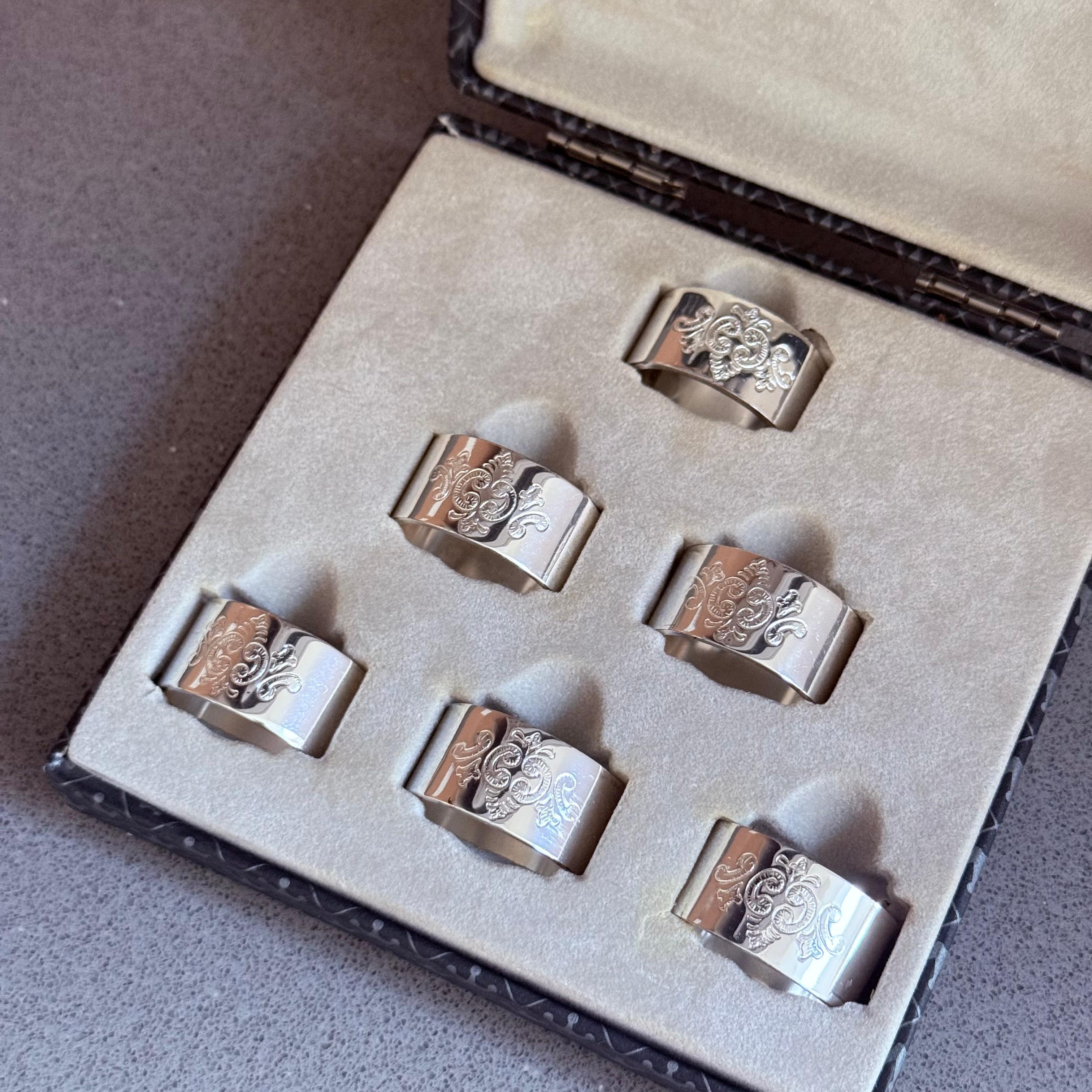 Inizio XX secolo Wilkens Set di portatovaglioli placcati in argento, Ostfriesen Desig Set di sei in scatola Germania in vendita