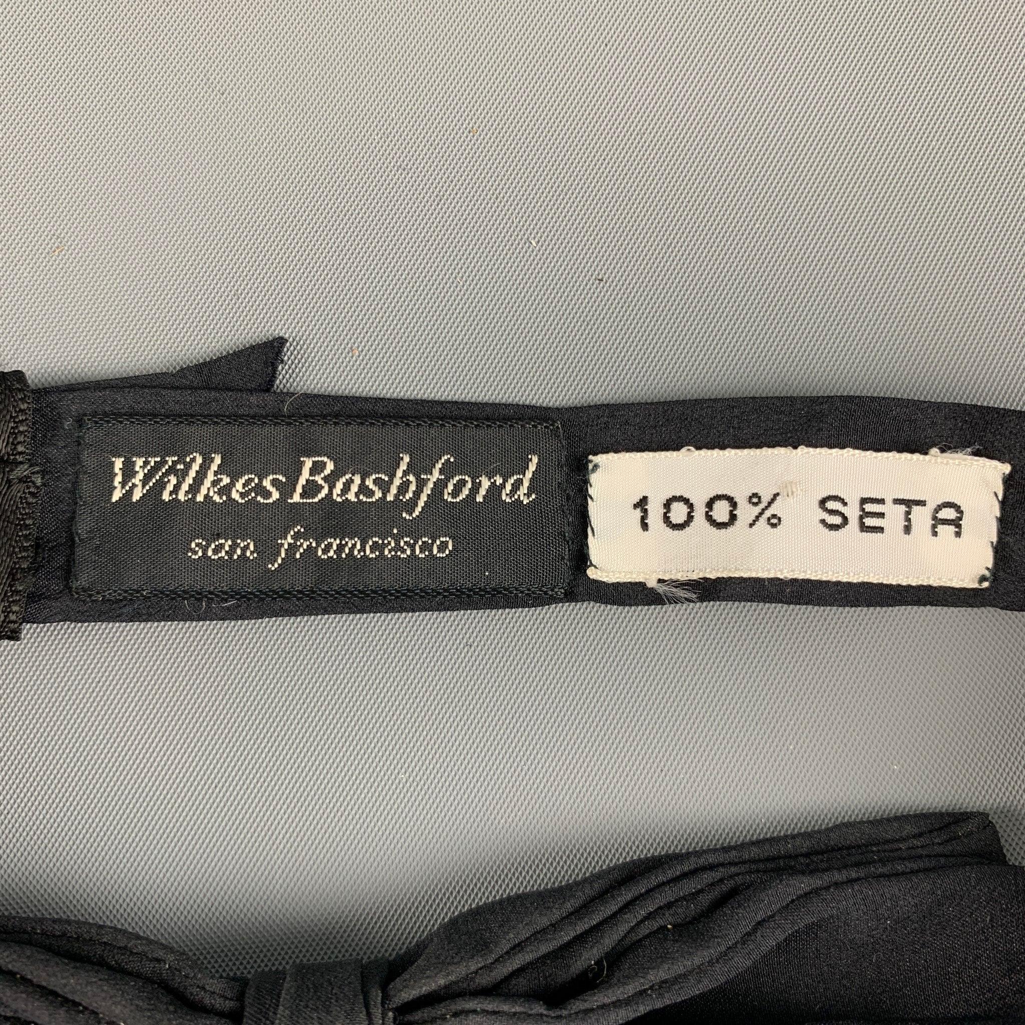WILKES BASHFORD Black Silk Chiffon Bow Tie In Good Condition For Sale In San Francisco, CA