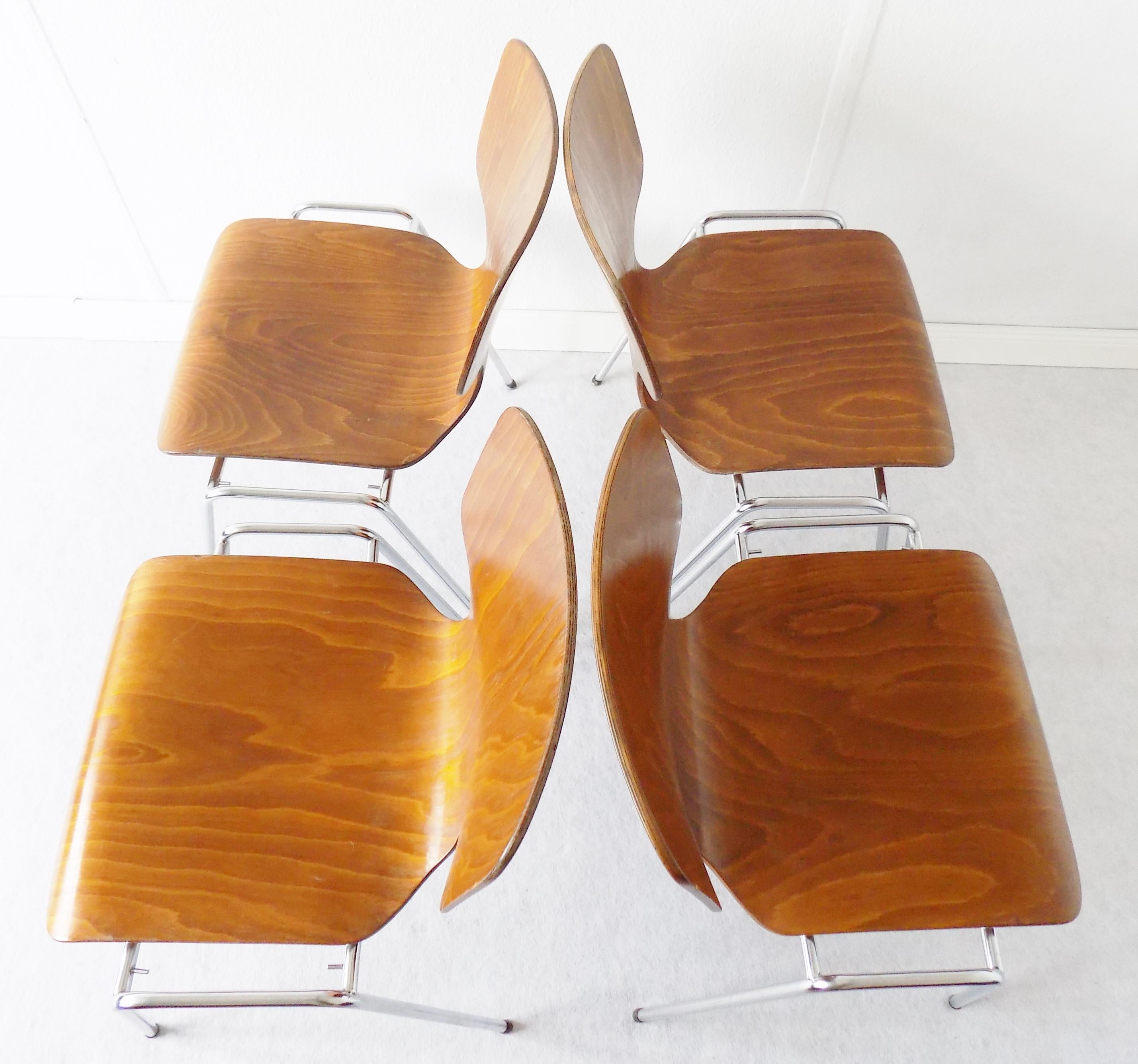 Wilkhahn Conference Chairs set of 4 In Good Condition In Ludwigslust, Mecklenburg-Vorpommern