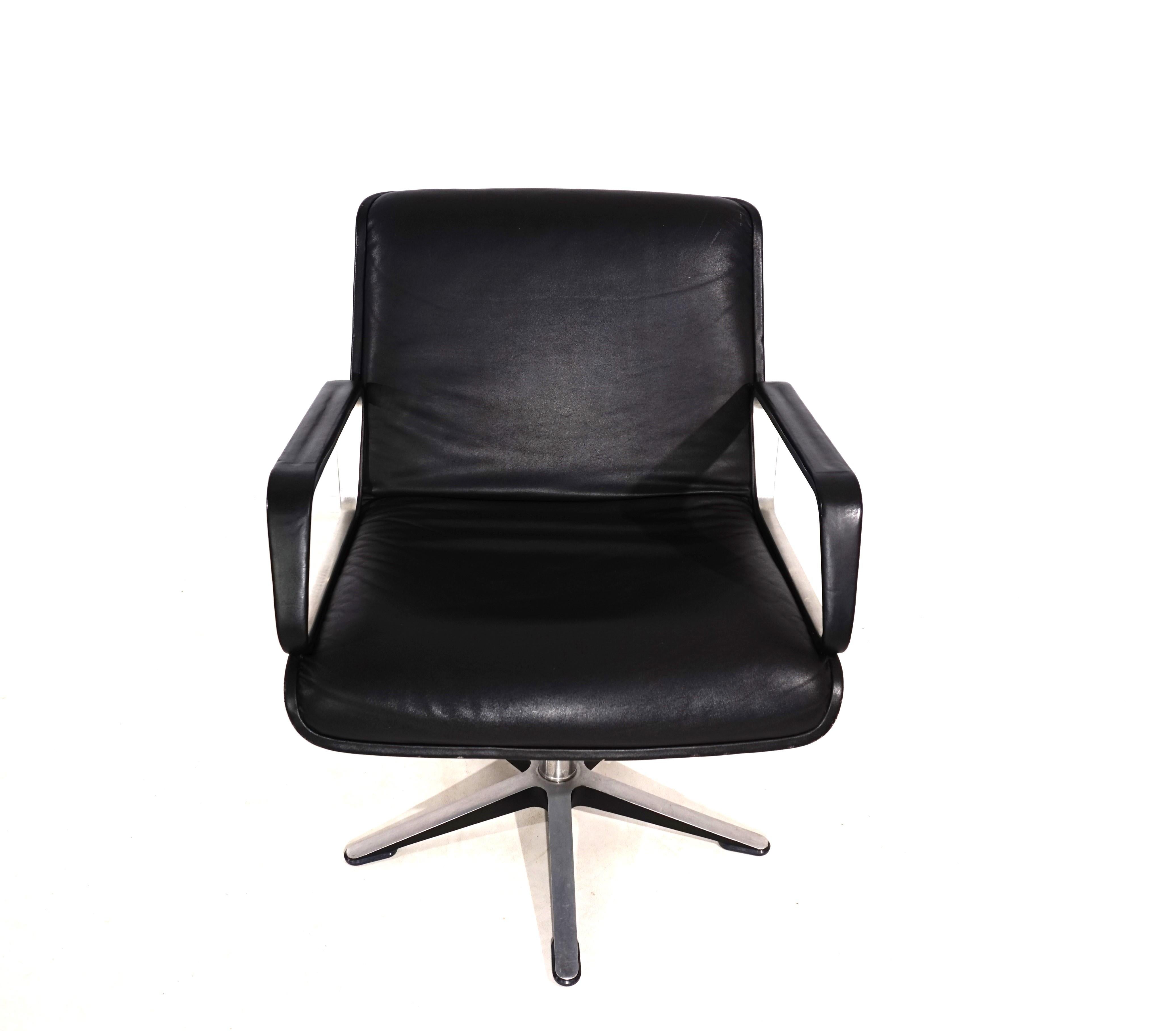 Wilkhahn Delta leather dining room / conference chair by Delta Design 3
