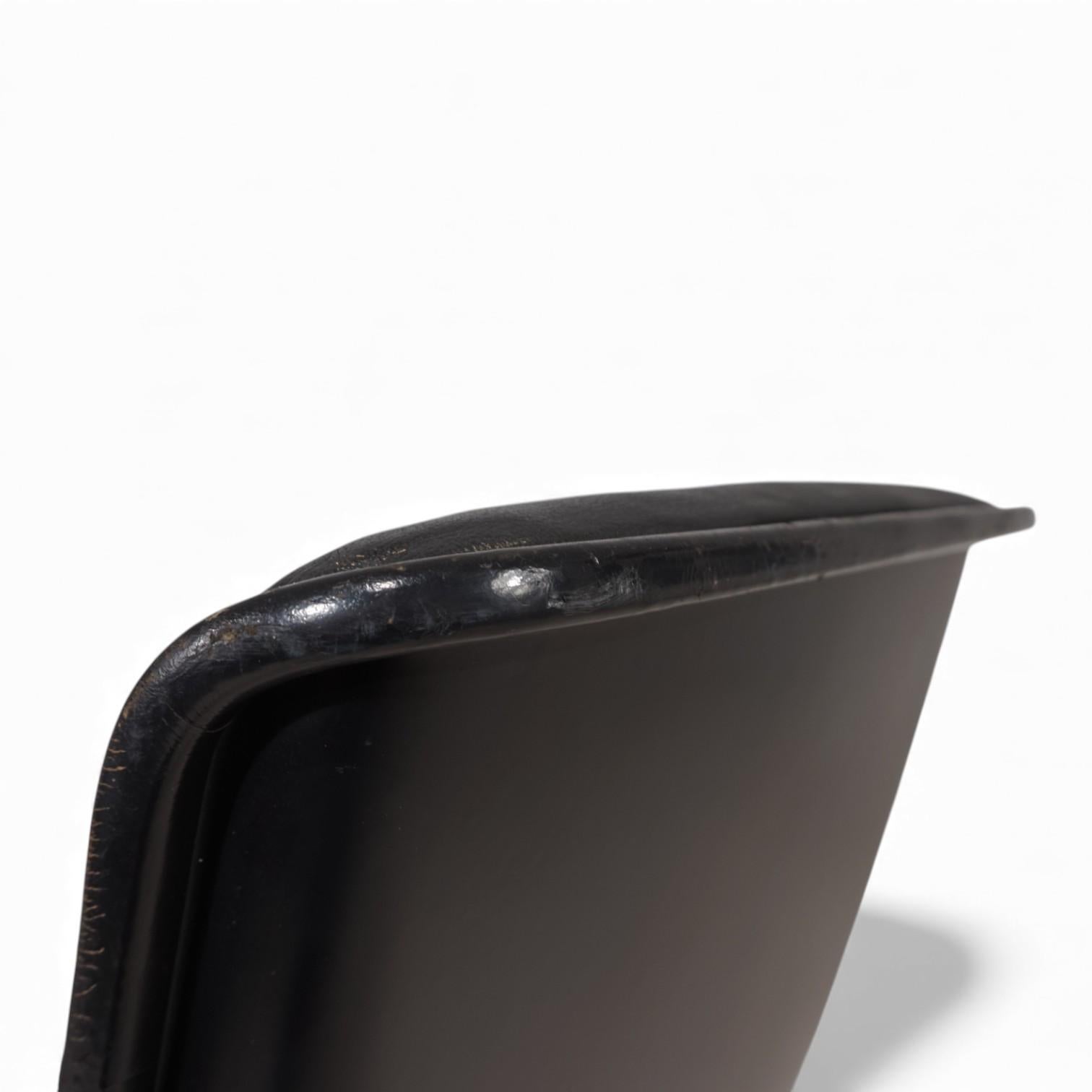 Wilkhahn Delta leather swivel conference/dining chair by Delta Group, 1960 im Angebot 9