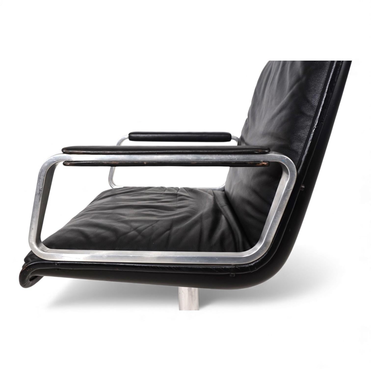 Wilkhahn Delta leather swivel conference/dining chair by Delta Group, 1960 im Zustand „Gut“ im Angebot in Ludwigslust, DE