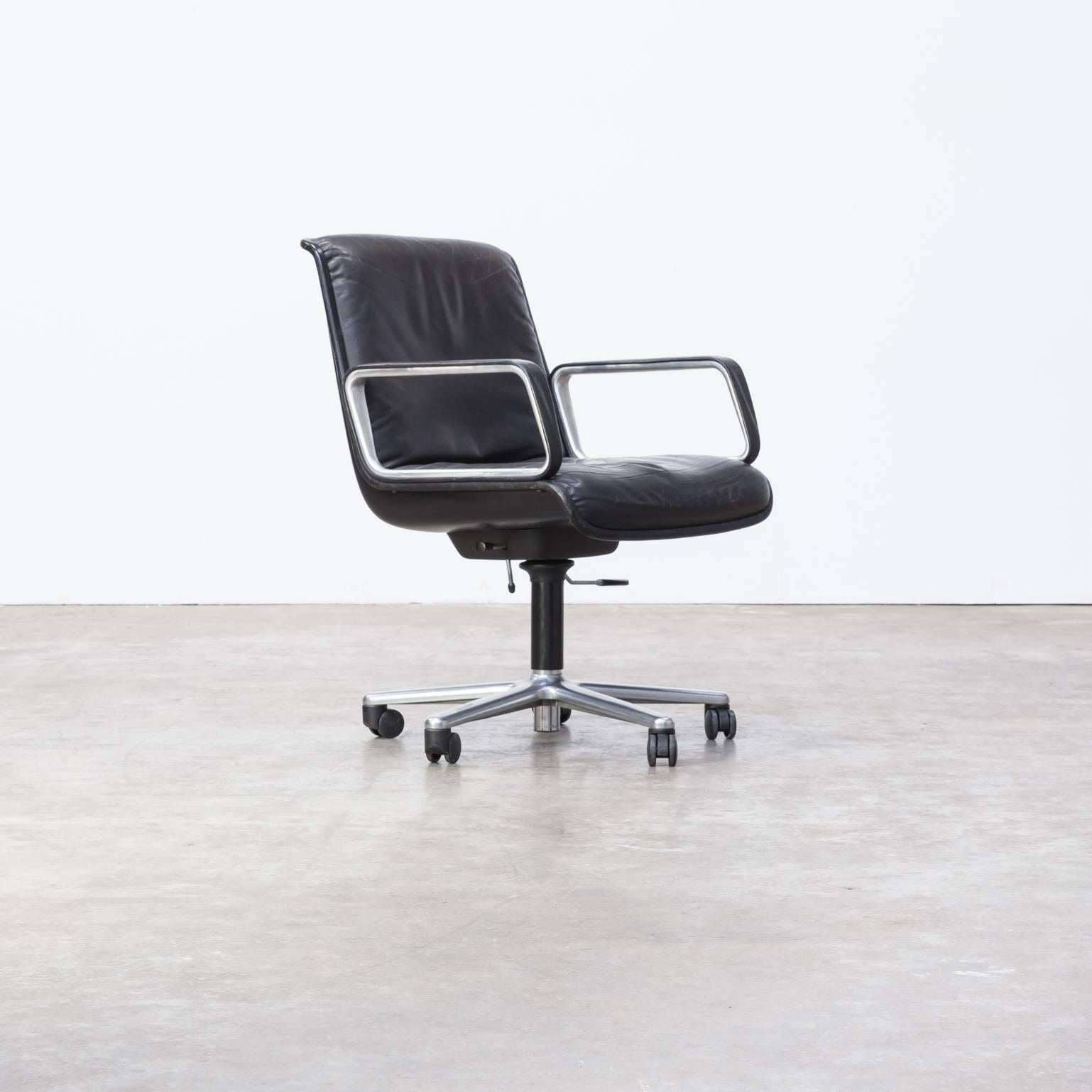 Wilkhahn Delta Series Office Chair Set of Four In Good Condition For Sale In Amstelveen, Noord