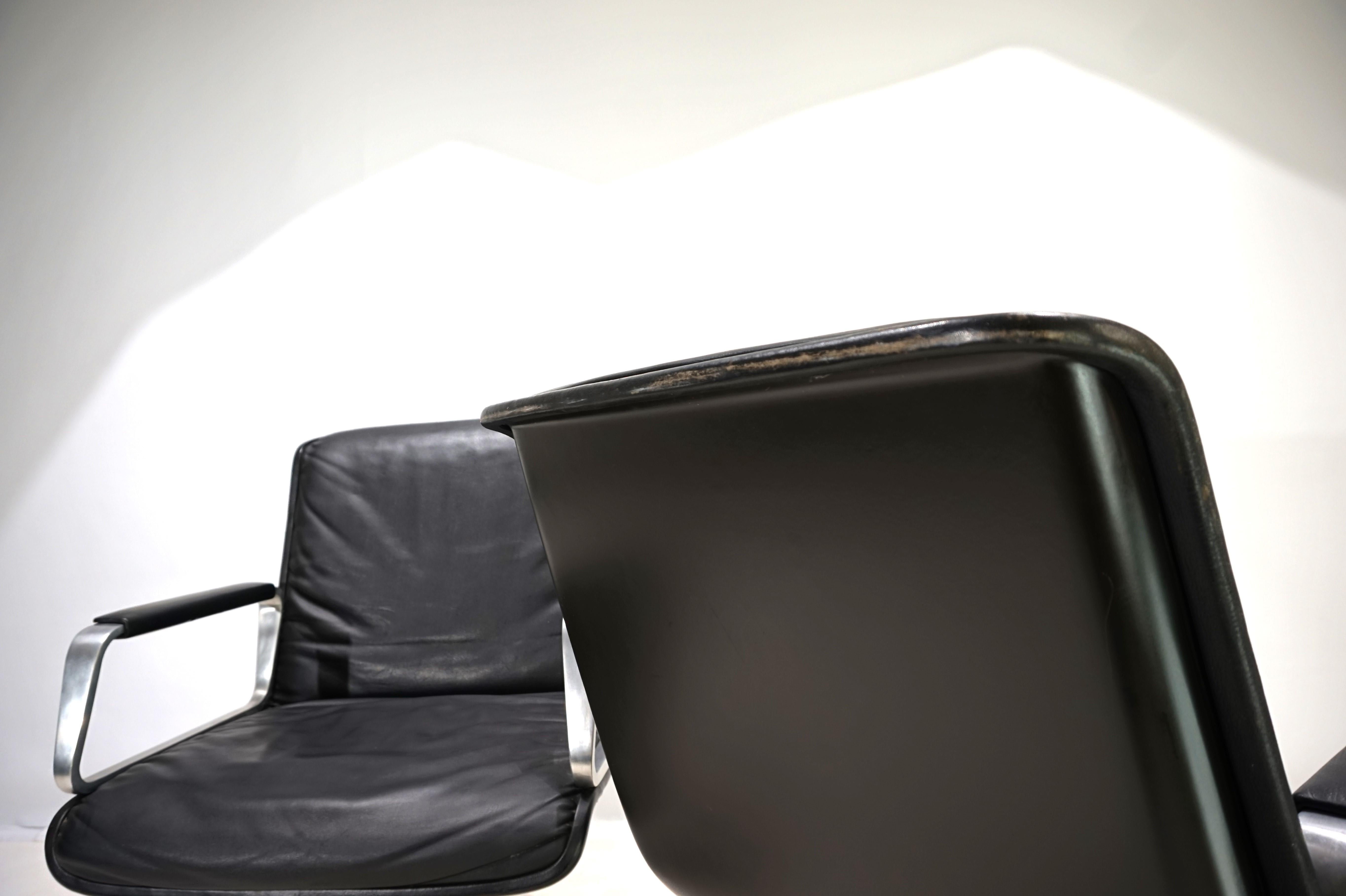 Ensemble de 2 chaises de conférence/de salle à manger Wilkhahn Delta du groupe Delta en vente 1