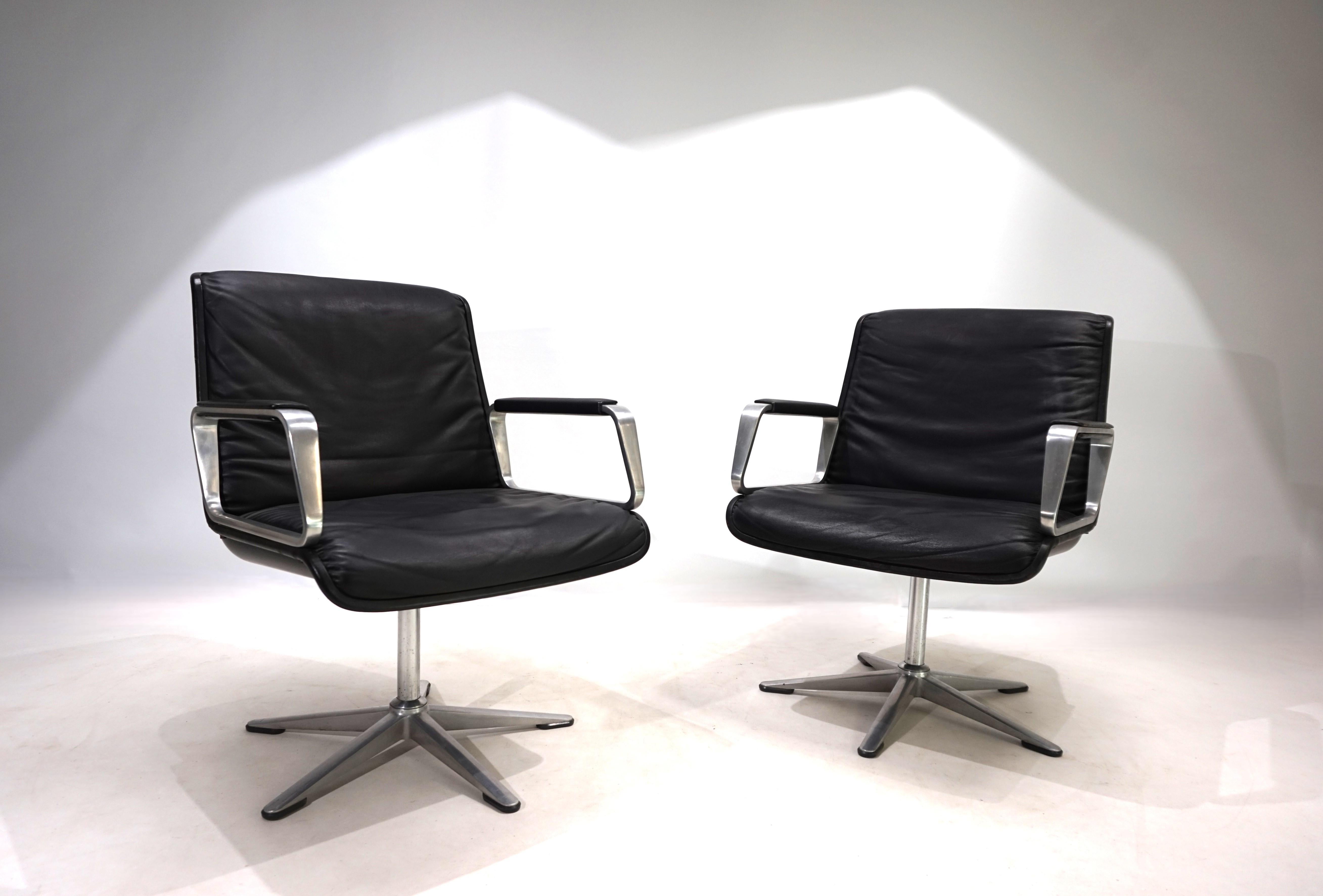 Ensemble de 2 chaises de conférence/de salle à manger Wilkhahn Delta du groupe Delta en vente 2