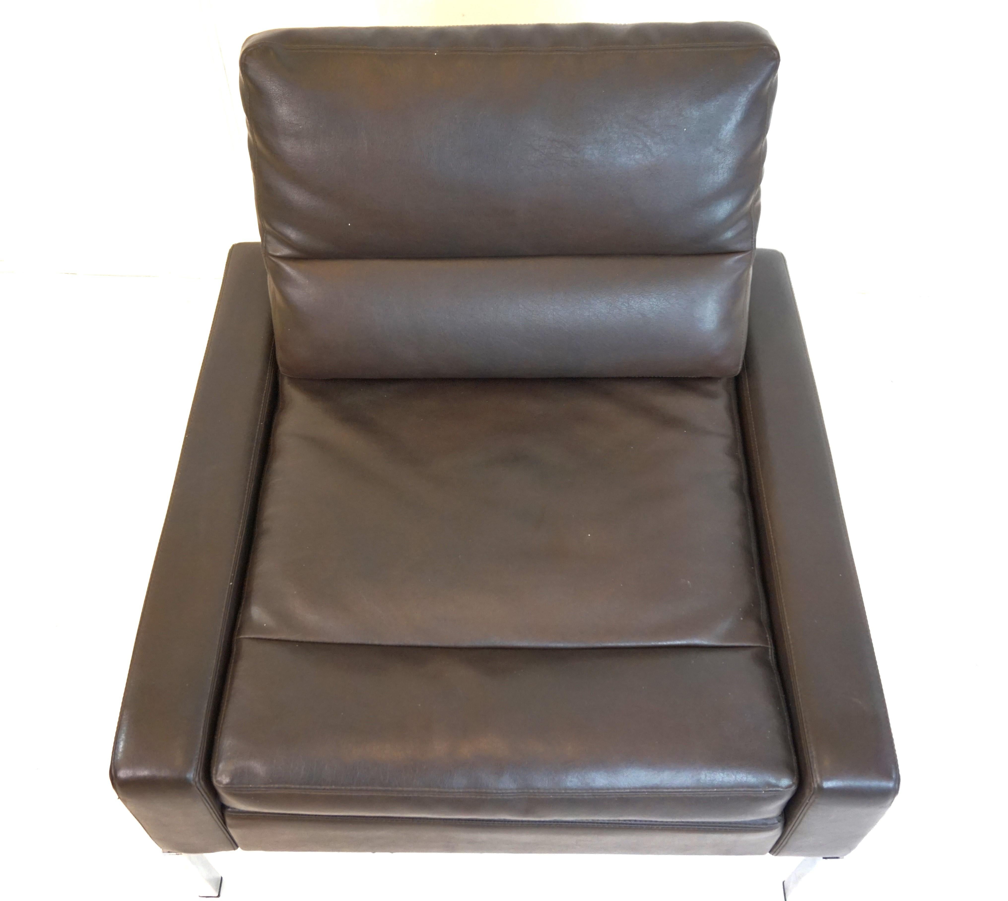 Wilkhahn Series 800 leather armchair by Hans Peter Piel For Sale 4