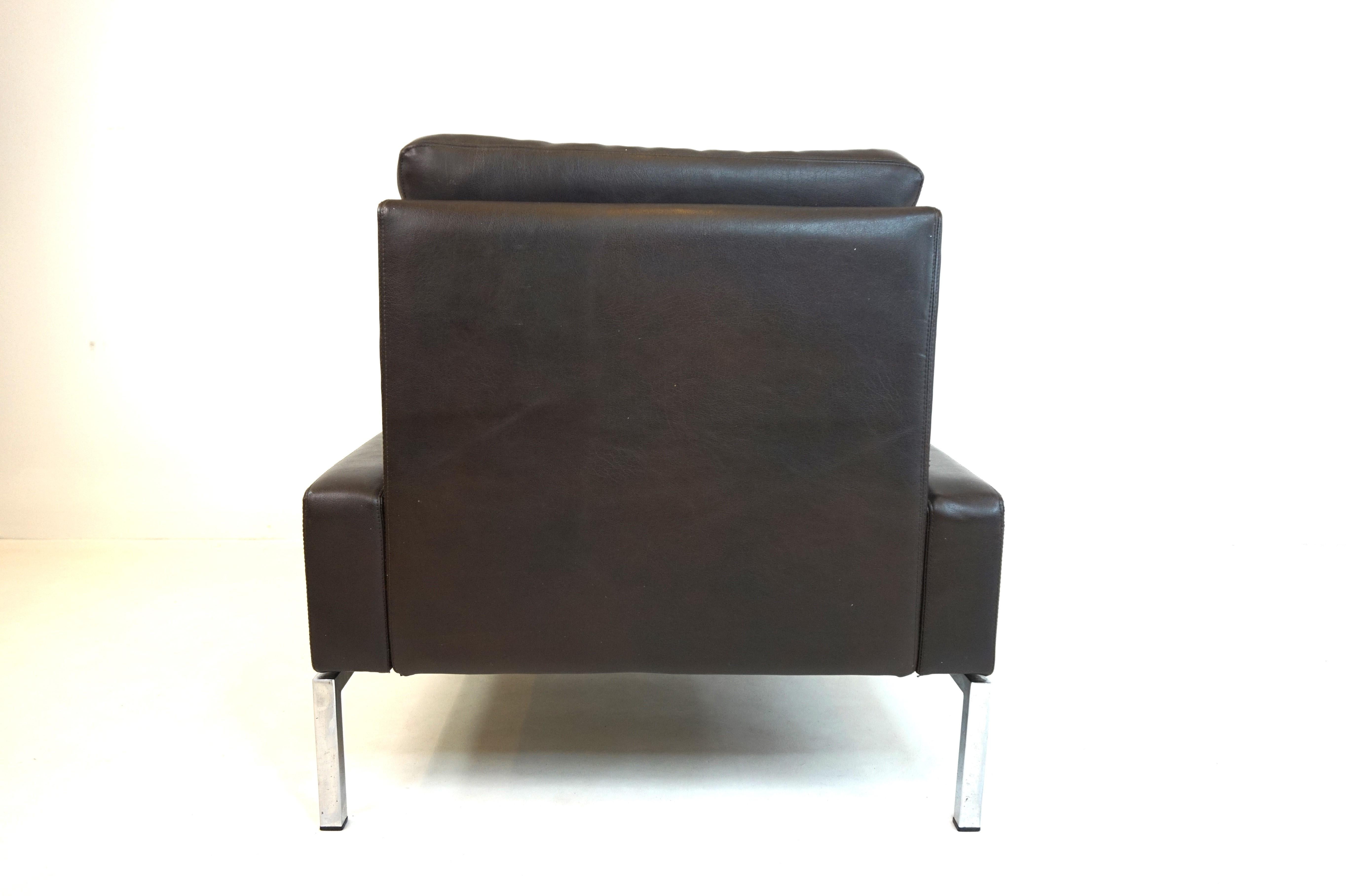 German Wilkhahn Series 800 leather armchair by Hans Peter Piel For Sale