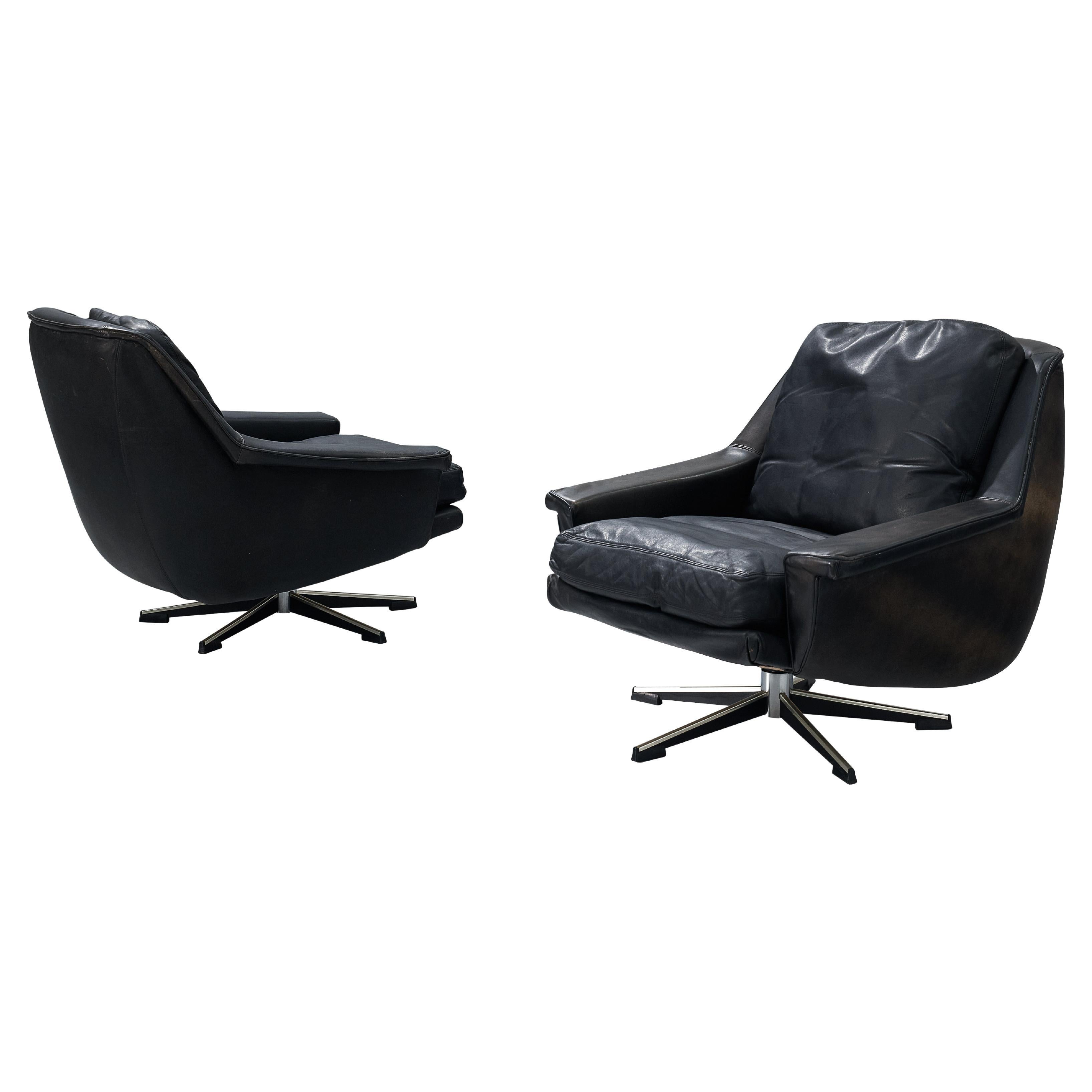 Wilkhahn Dreh-Loungesessel aus schwarzem Leder und Metall im Angebot