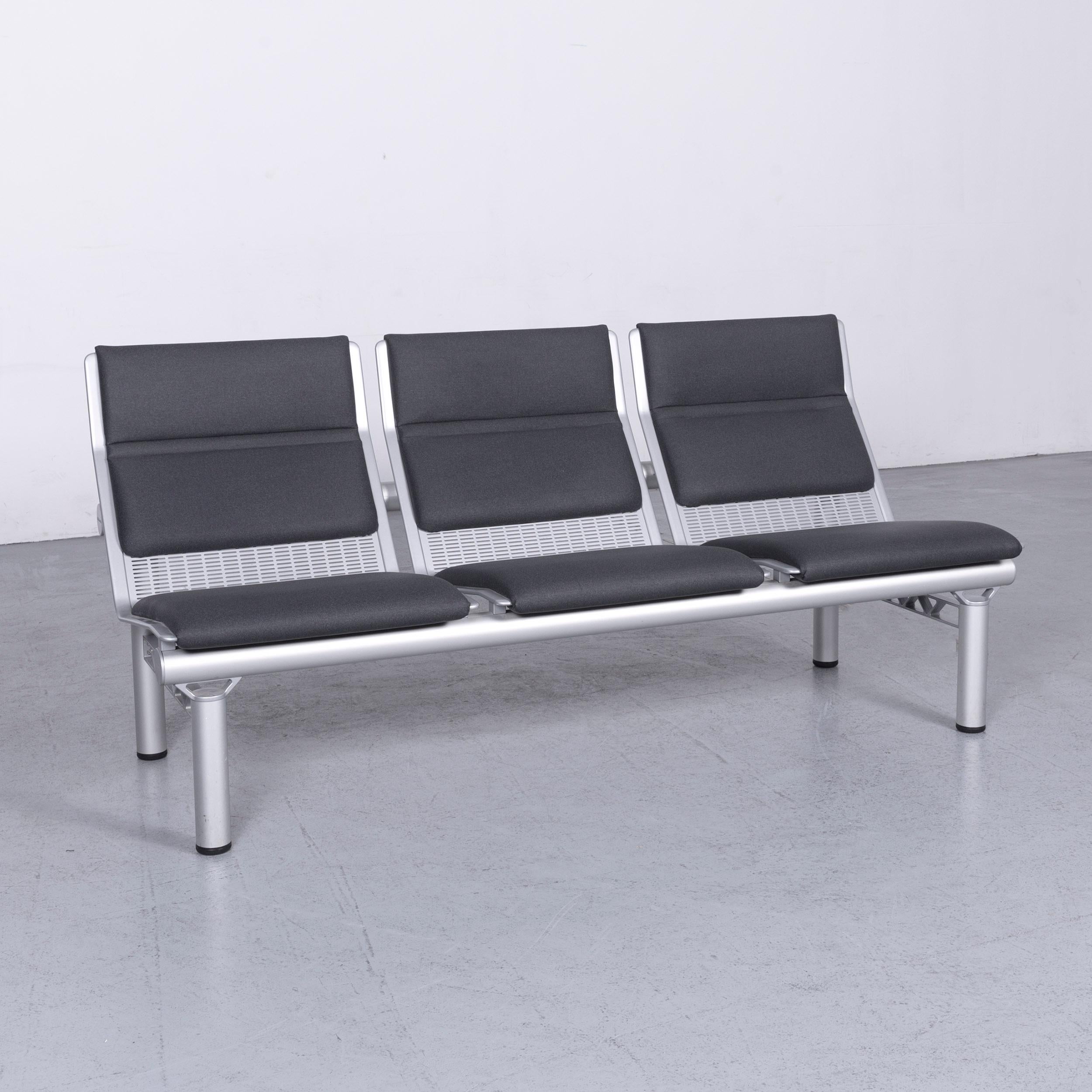 We bring to you a Wilkhahn Tubis Designer fabric sofa three-seat bank anthracite.