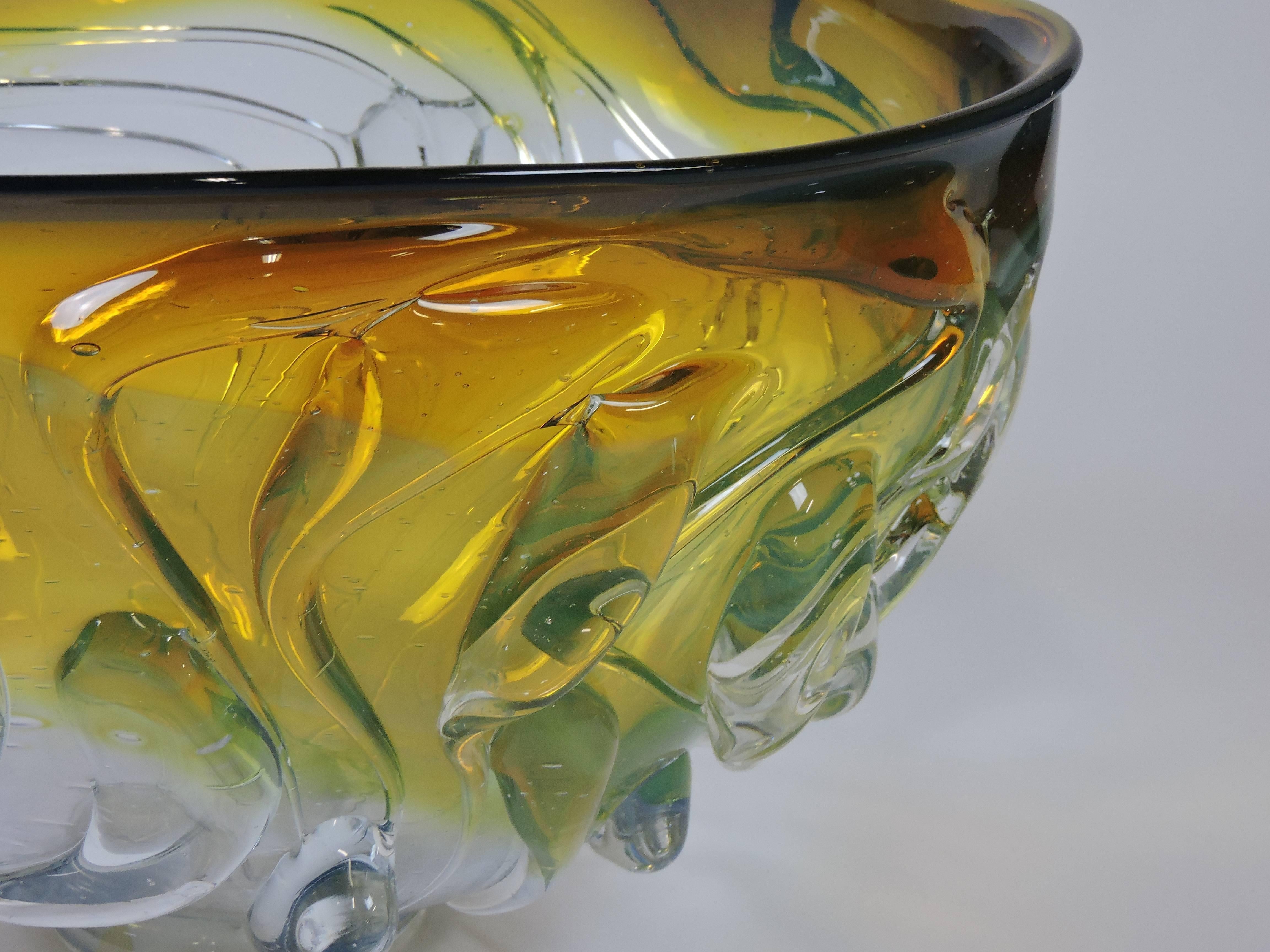 Monumentale mundgeblasene Tropfschale aus Kunstglas von Will Dexter (Handgefertigt) im Angebot