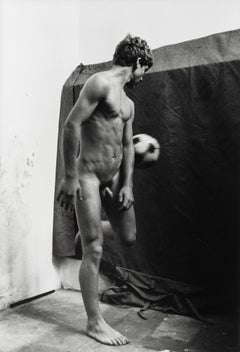 Will McBride  Oliviero mit Ball, Casoli [(Geborenheitsjunge) in Casoli]