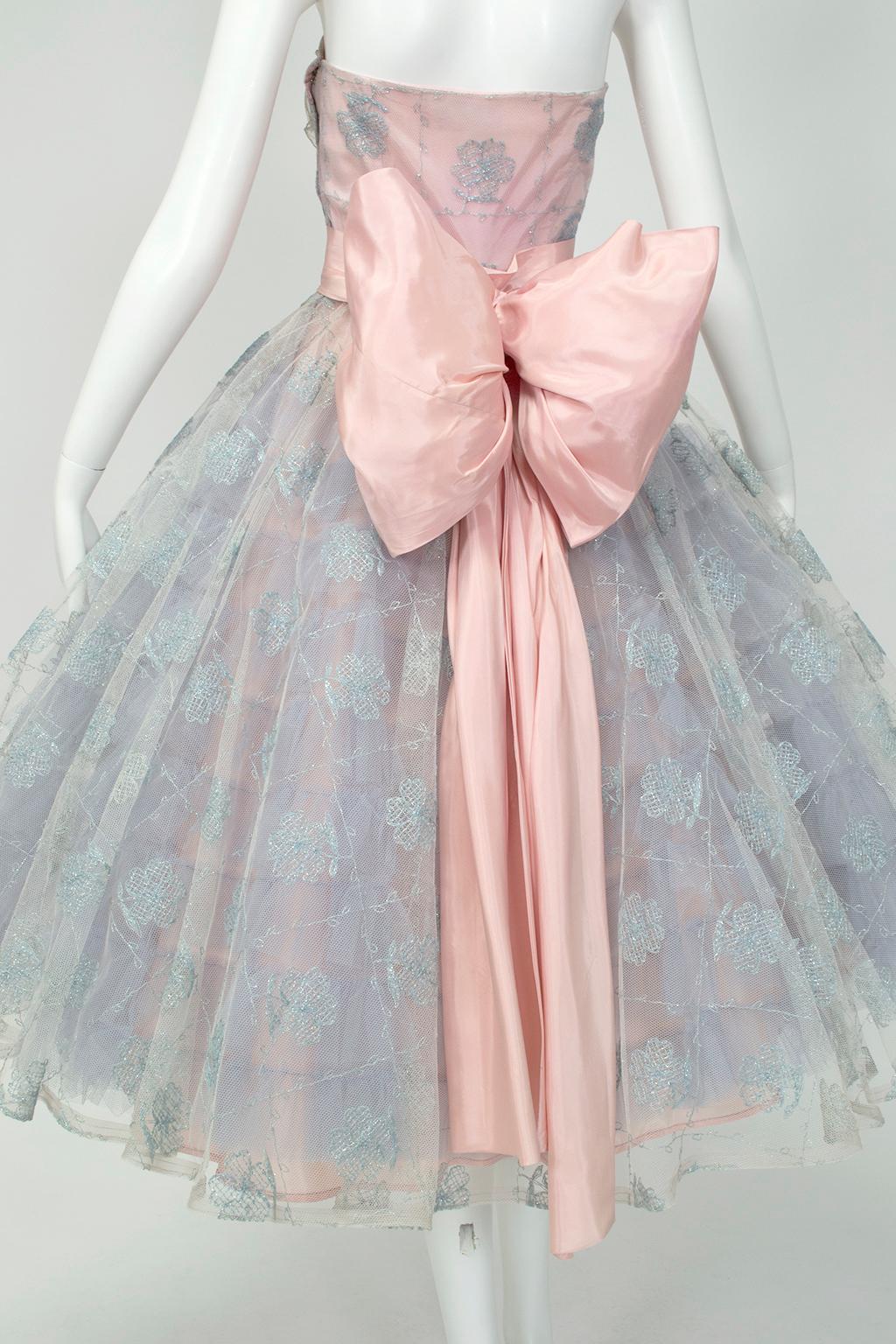Will Steinman New Look Rosa Blaues trägerloses Bouffant-Partykleid mit Schleife und trägerlosem Rückenschleife-S, 1950 im Angebot 1