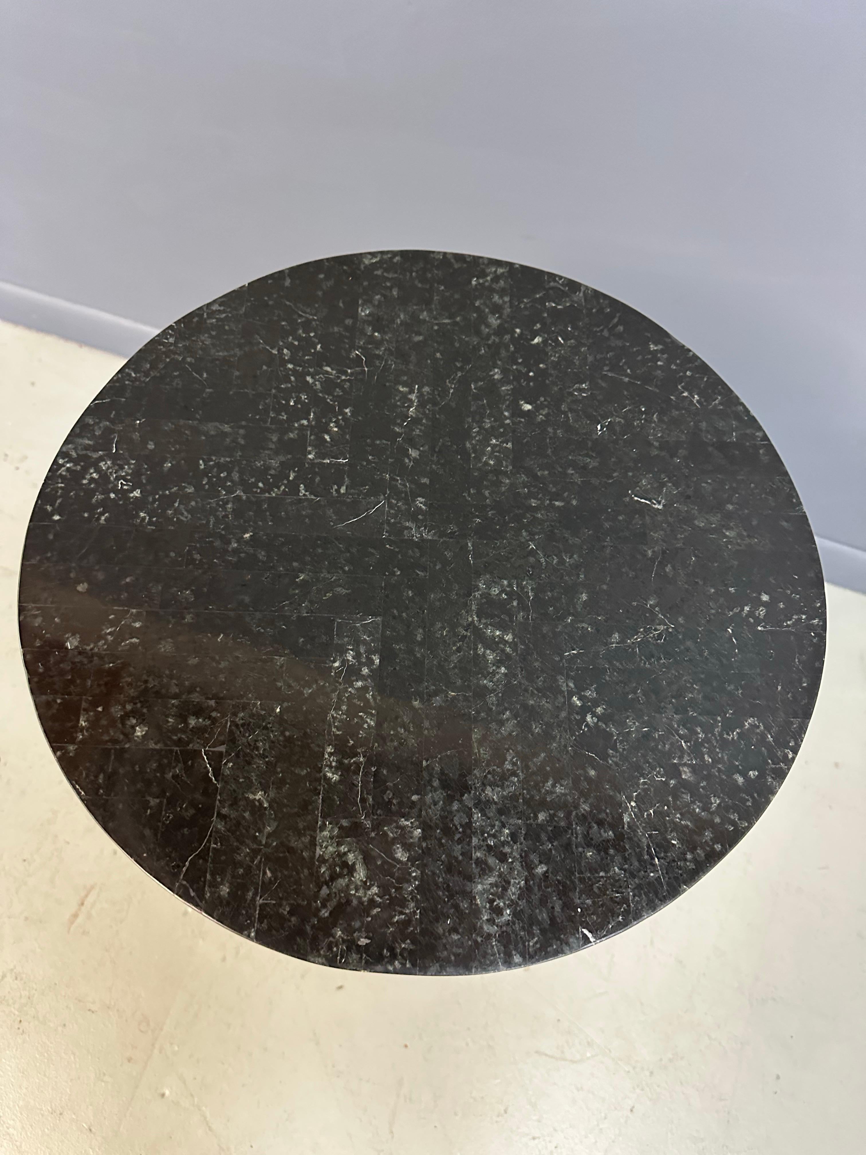 XX secolo Tavolino in marmo postmoderno in stile Will Stone in vendita