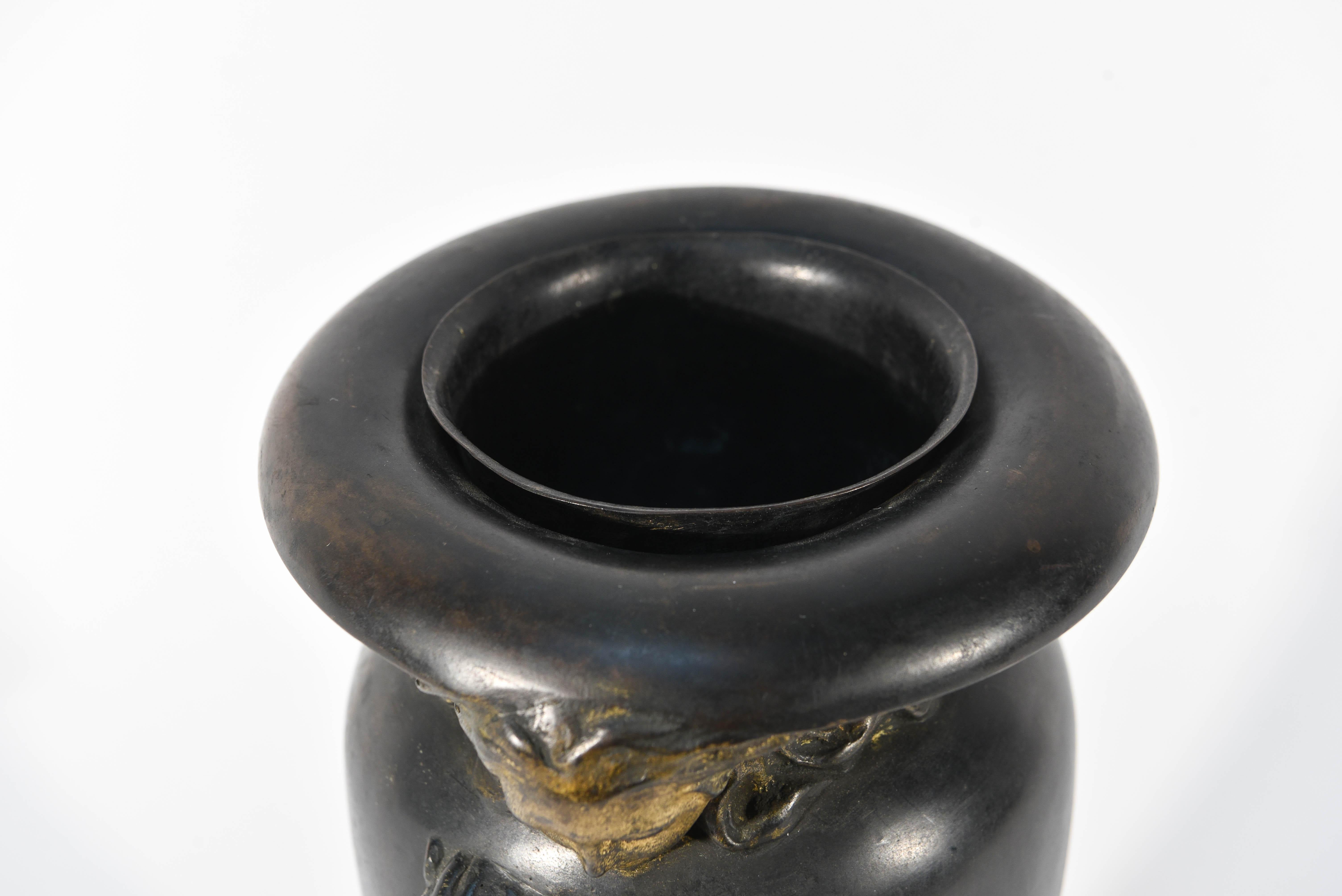Willard Paddock, Bronze Vase 1