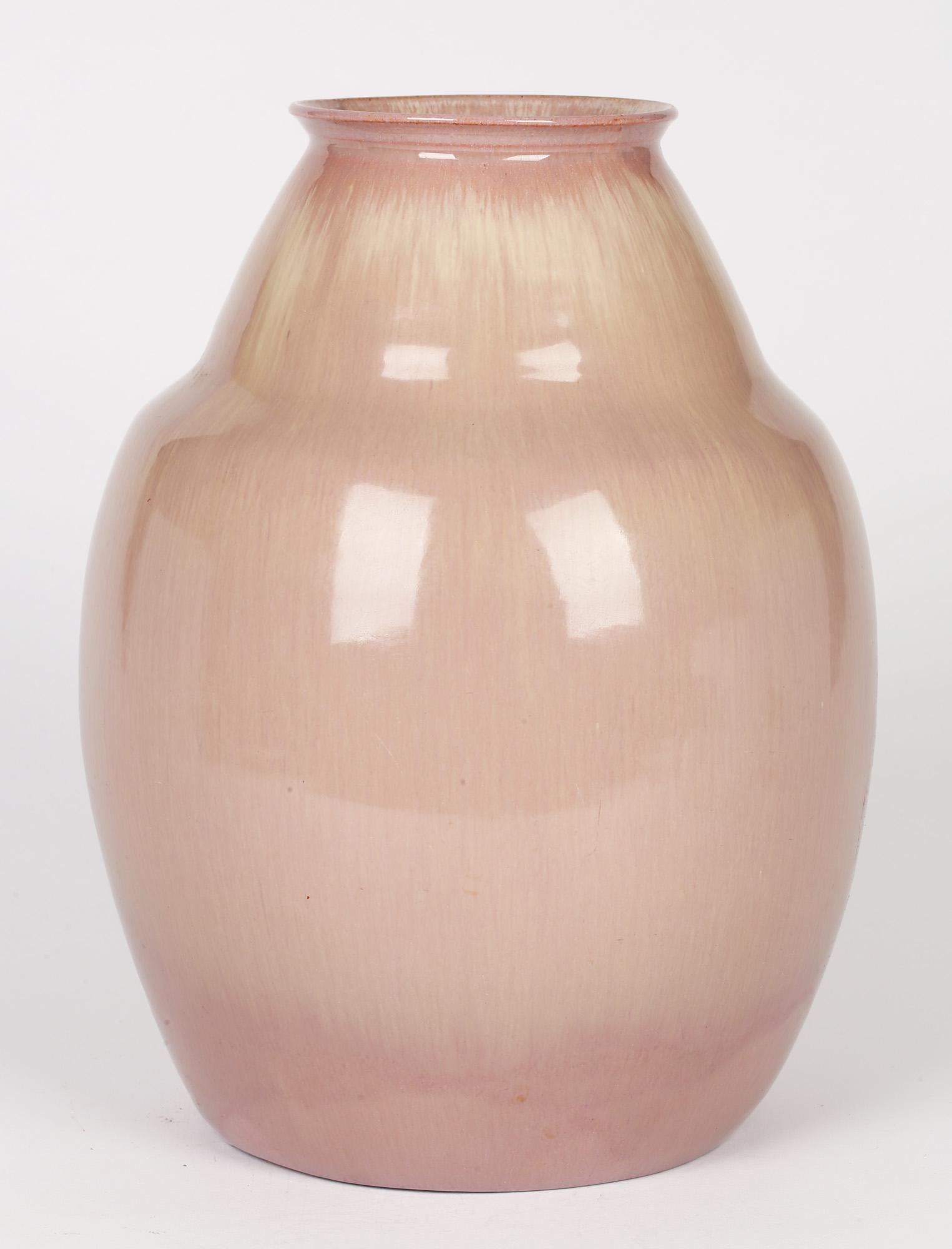 Willem Brouwer Dutch Art Deco Streak Vase aus glasierter Kunstkeramik (Art déco) im Angebot