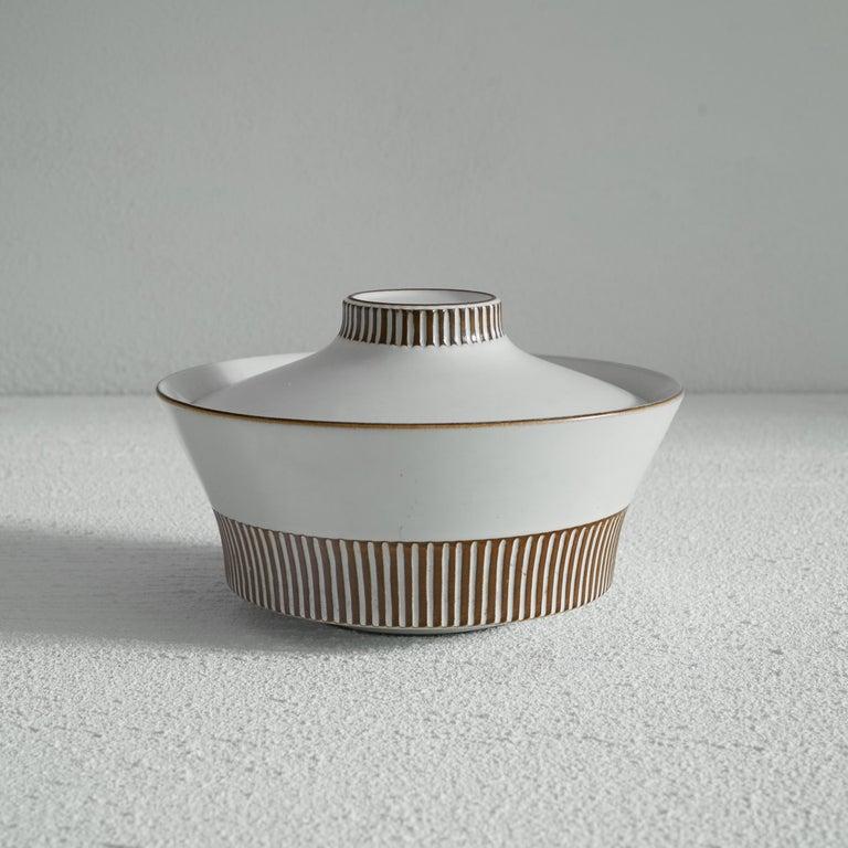 Mid-Century moderno Ciotola con coperchio 'Cleopatra' di Willem de Vries, metà del secolo scorso, per Fris Edam, 1961 in vendita