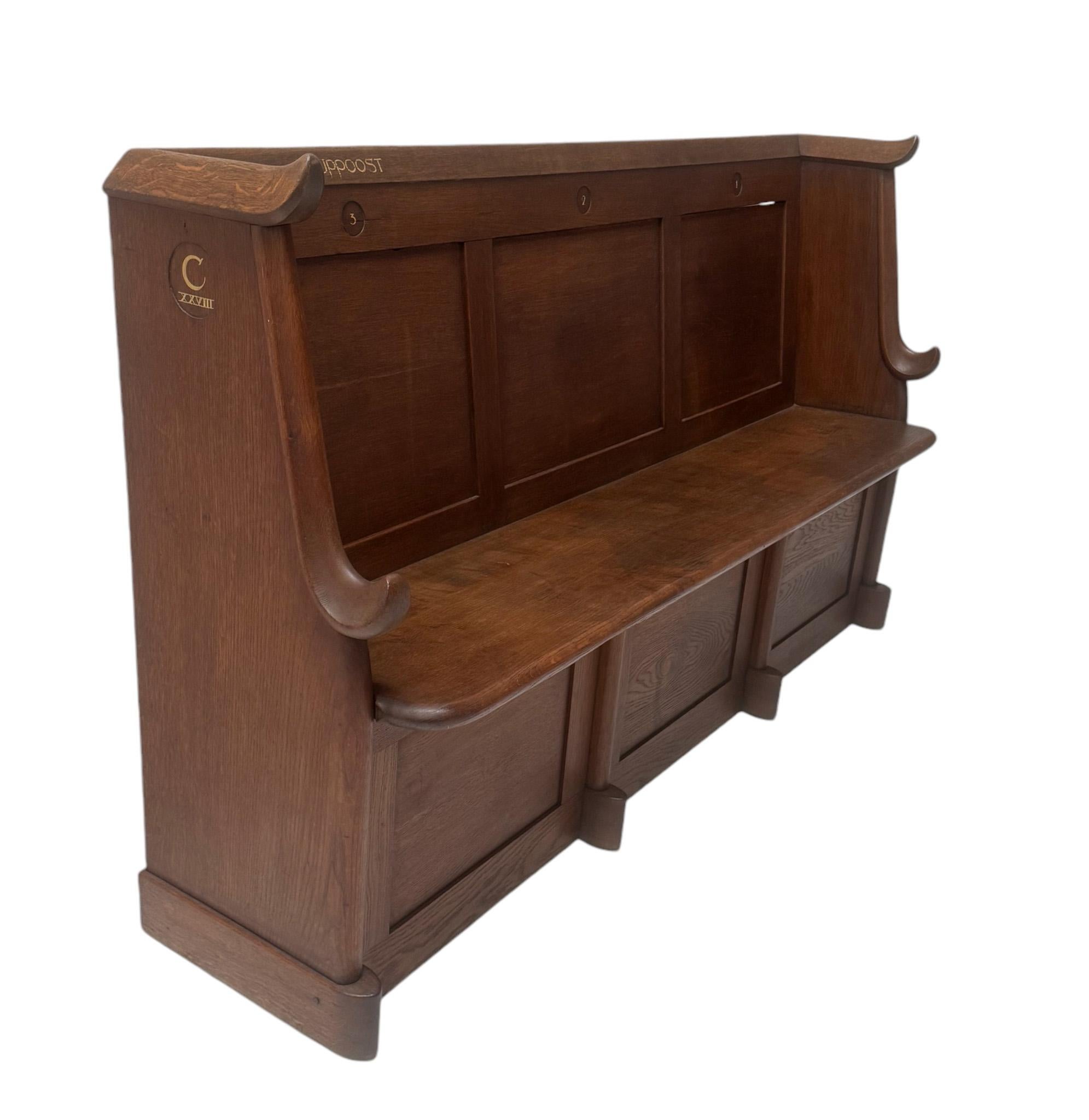 Néerlandais Banc à trois places de l'école Amsterdamse de Willem Penaat, années 1920 en vente