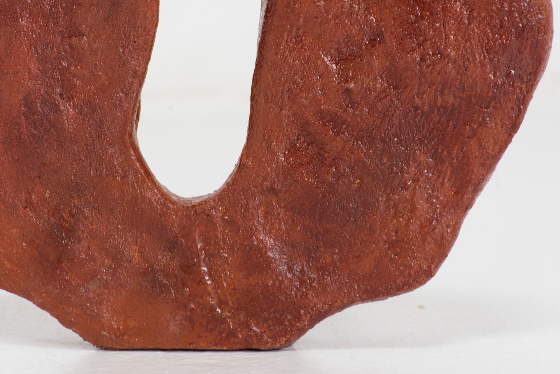 Vase africain contemporain en céramique rouge Willem Van Hooff Modèle 