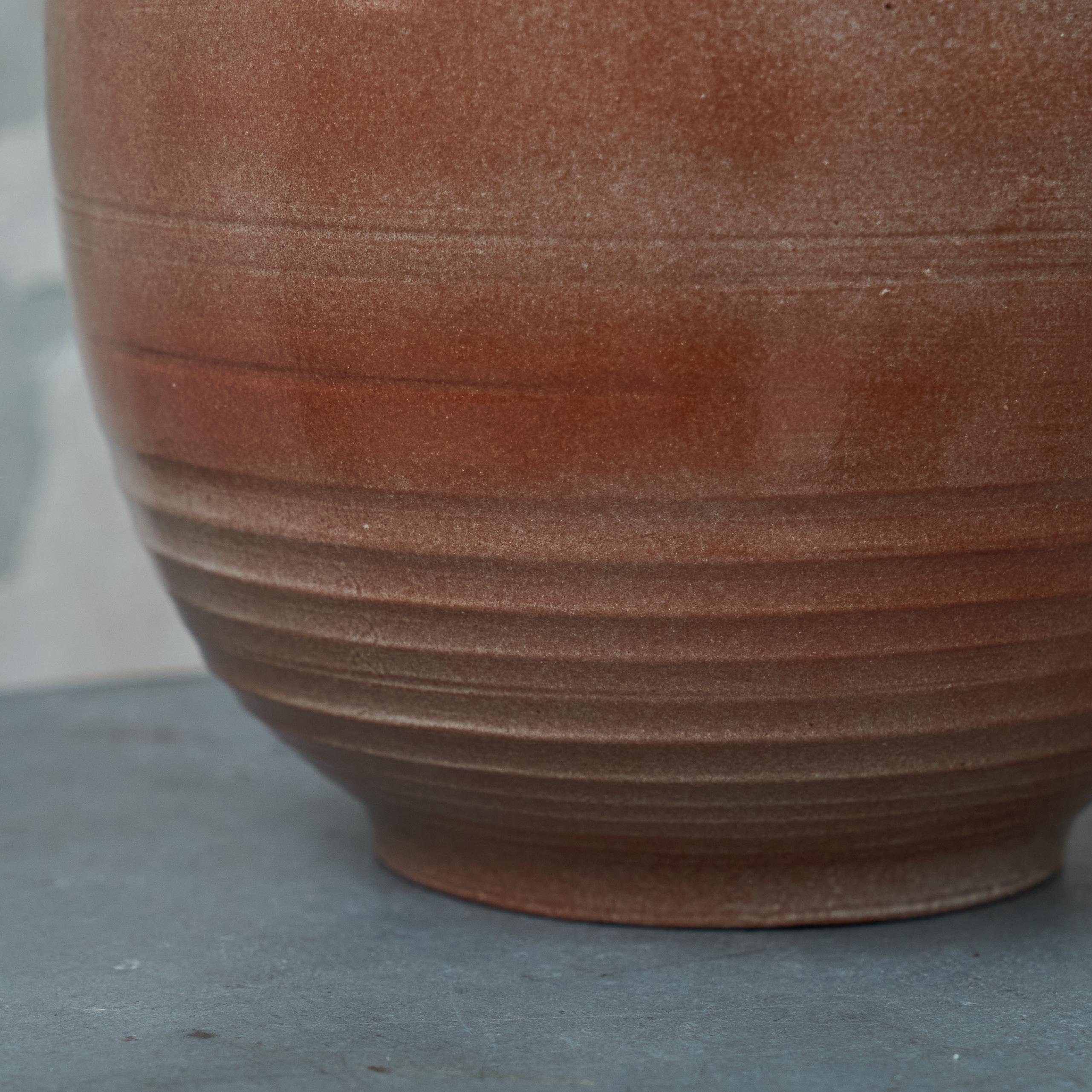 Européen Willem Visser Vase Sphinx Maastricht Pays-Bas Milieu du 20e siècle en vente