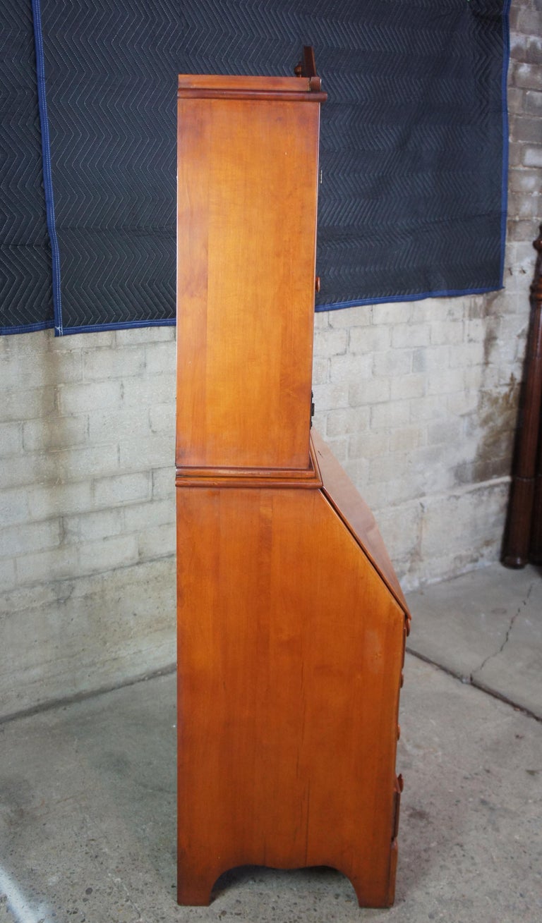 Willett Early American Golden Beryl Maple Secretary Writing Desk Bookcase  Hutch at 1stDibs | willett golden beryl maple desk, willett golden beryl  maple furniture, willett golden beryl maple dresser