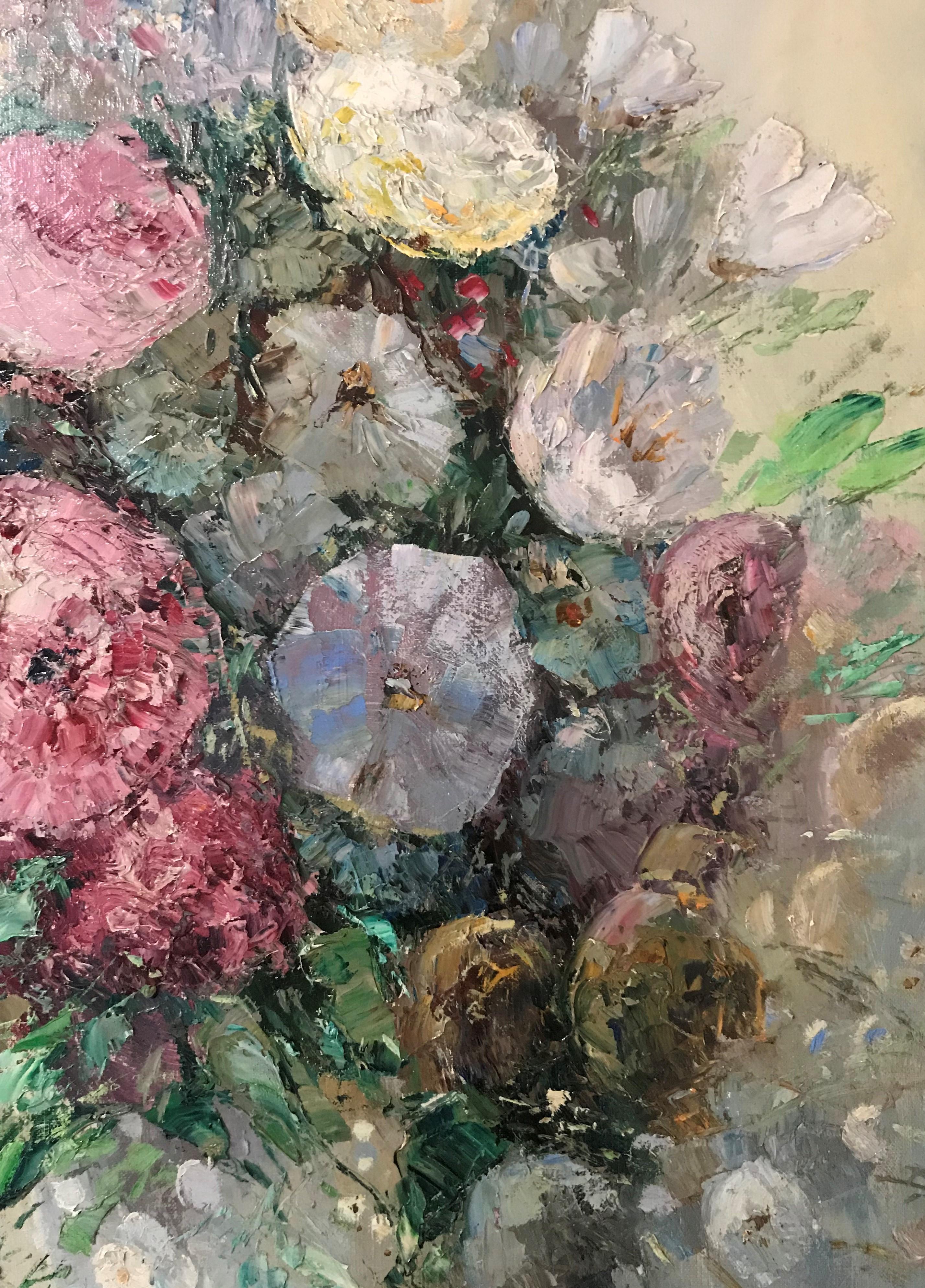 Großes Blumenstillleben; die Leinwand misst 30 7/8 x 27 1/2, in einem eleganten Rahmen untergebracht, misst 36 5/8 x 33 1/4 x 2.

Willi Bauer wurde am 7. Juli 1923 in Deutschland, im Spessart, geboren. Er studierte an der Staedel-Kunsthochschule in