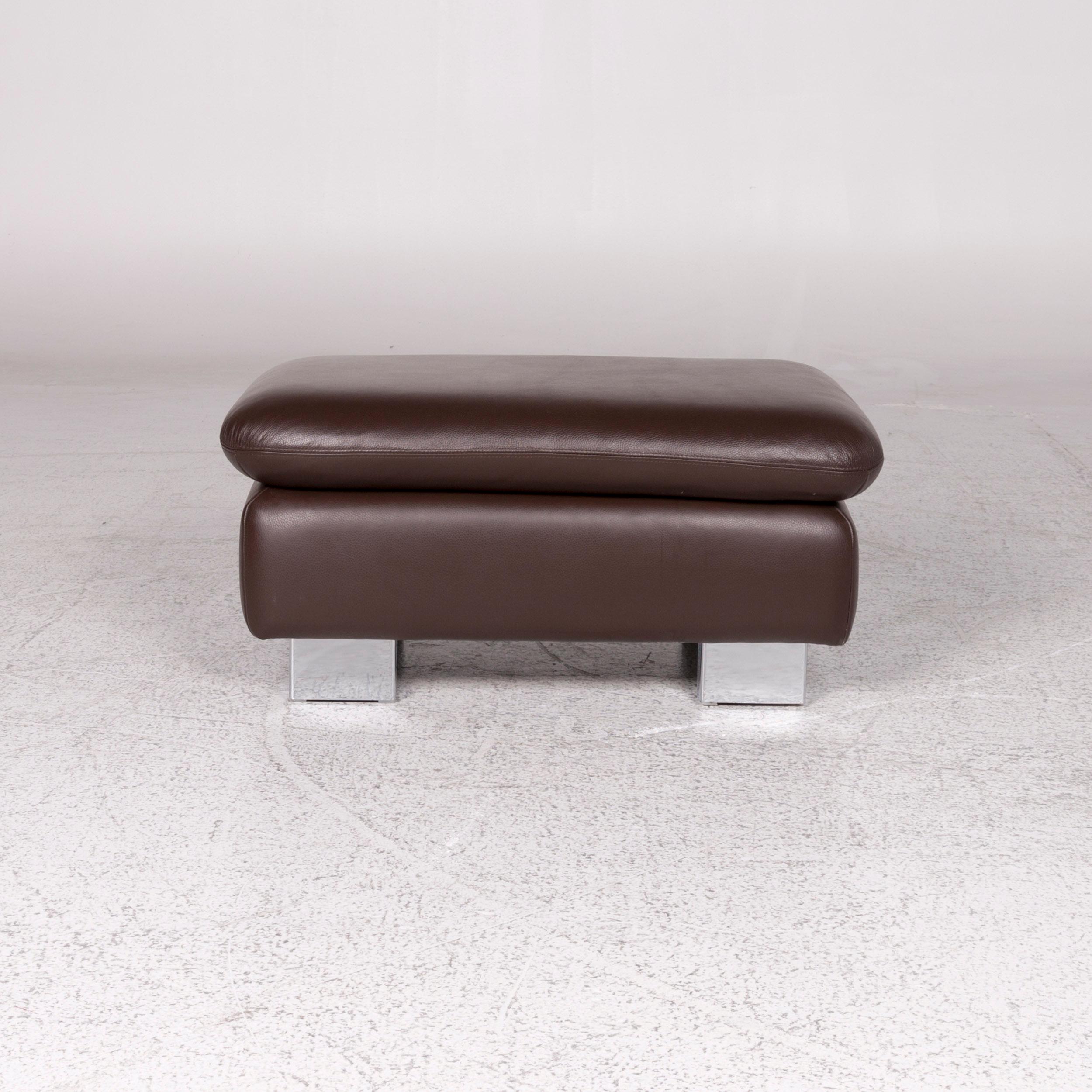 We bring to you a Willi Schillig Amore leather stool brown.

 
 Product measurements in centimeters:
 
 Depth 56
Width 86
Height 41.





  