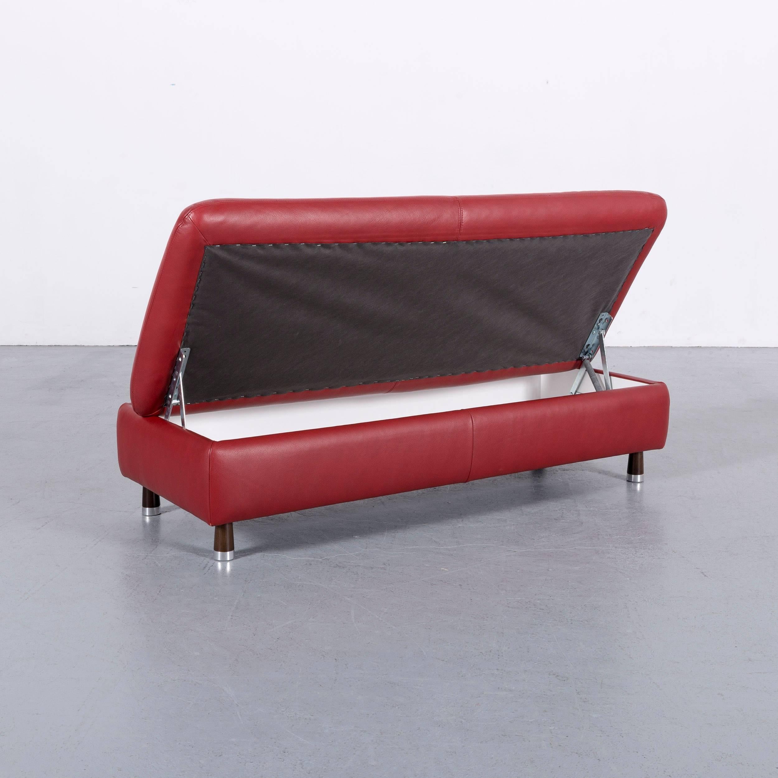 We bring to you an Willi Schillig designer footstool red leather modern.

















.