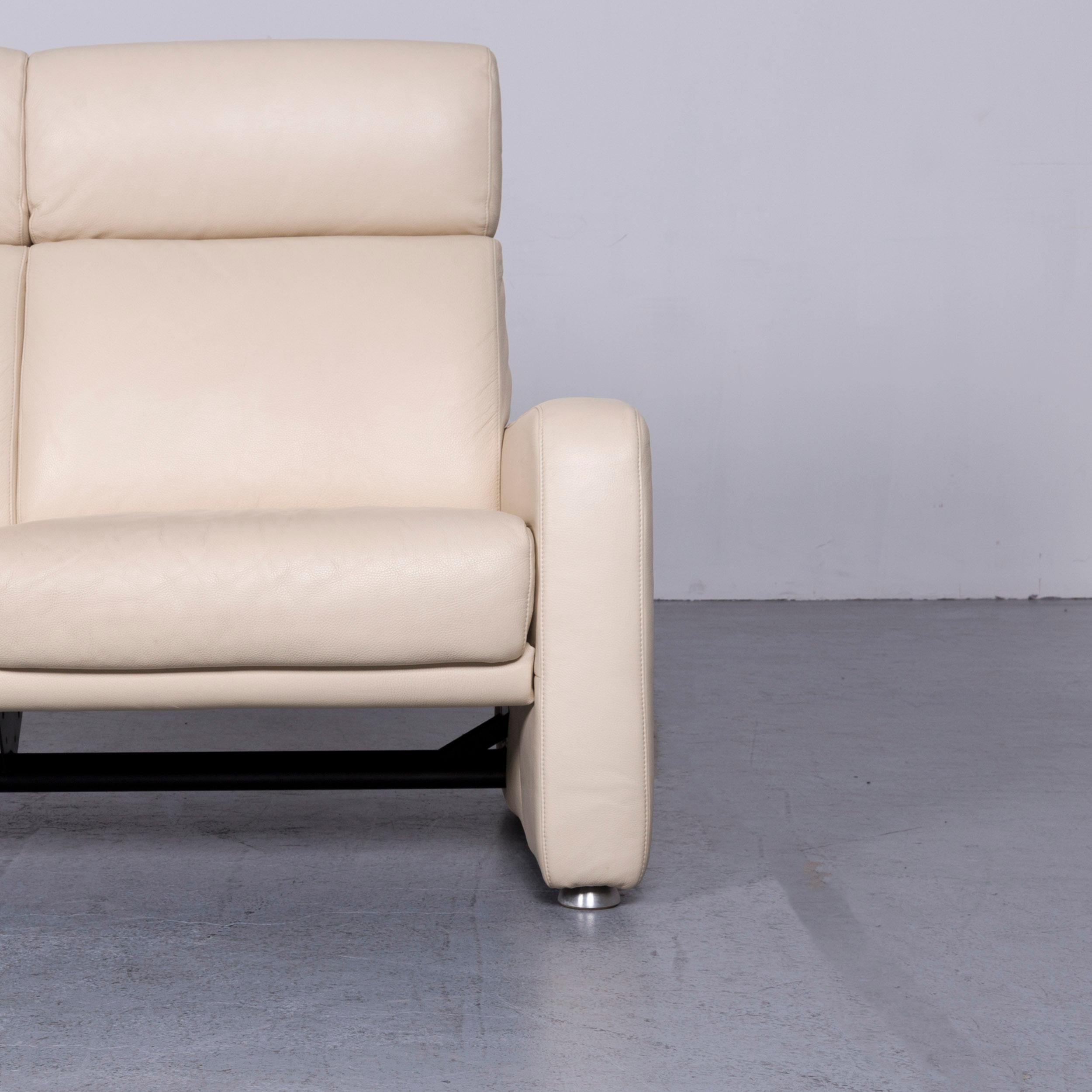 Willi Schillig Designer Leather Sofa Beige Two-Seat Couch In Good Condition For Sale In Cologne, DE