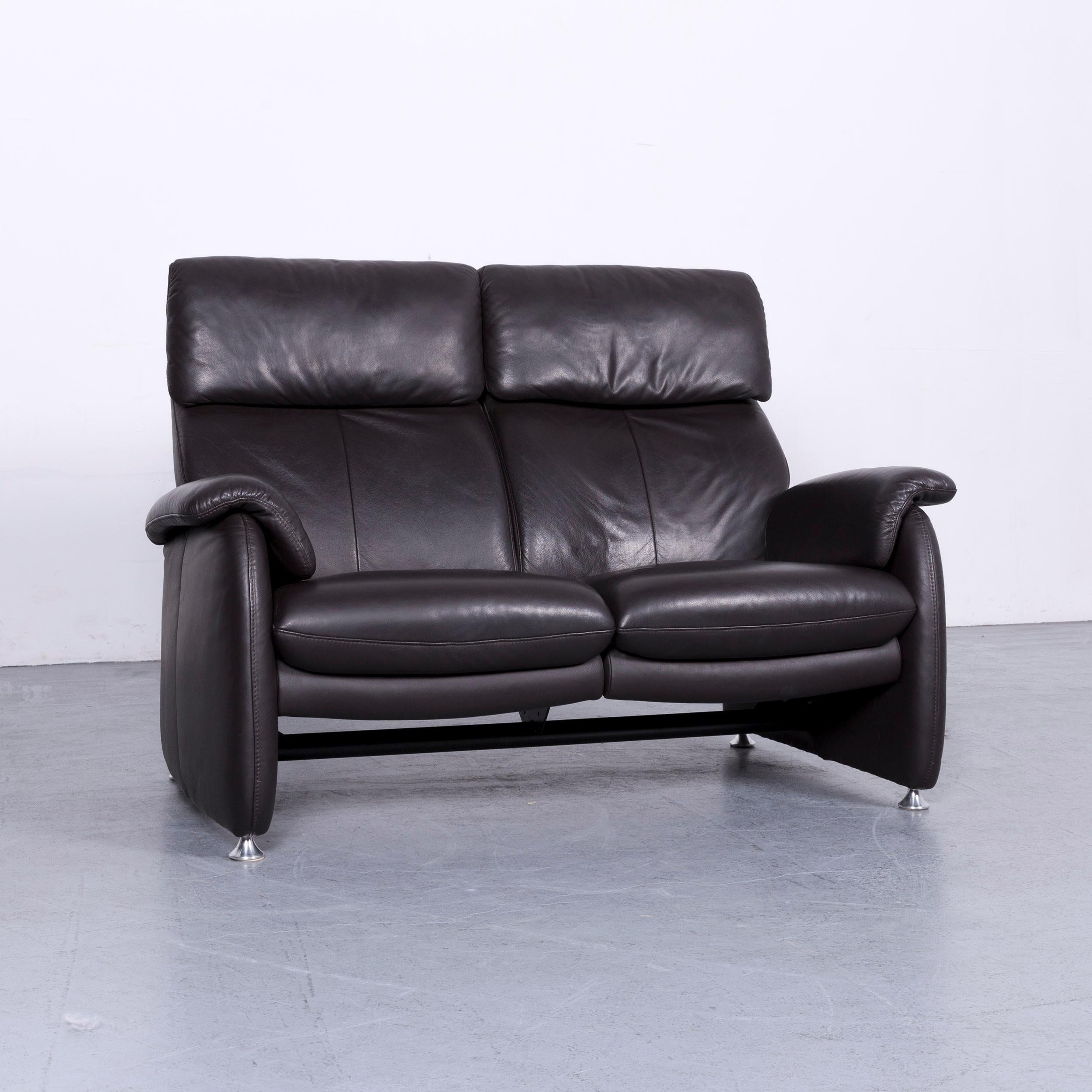We bring to you a Willi Schillig designer leather sofa brown two-seat couch recliner.































