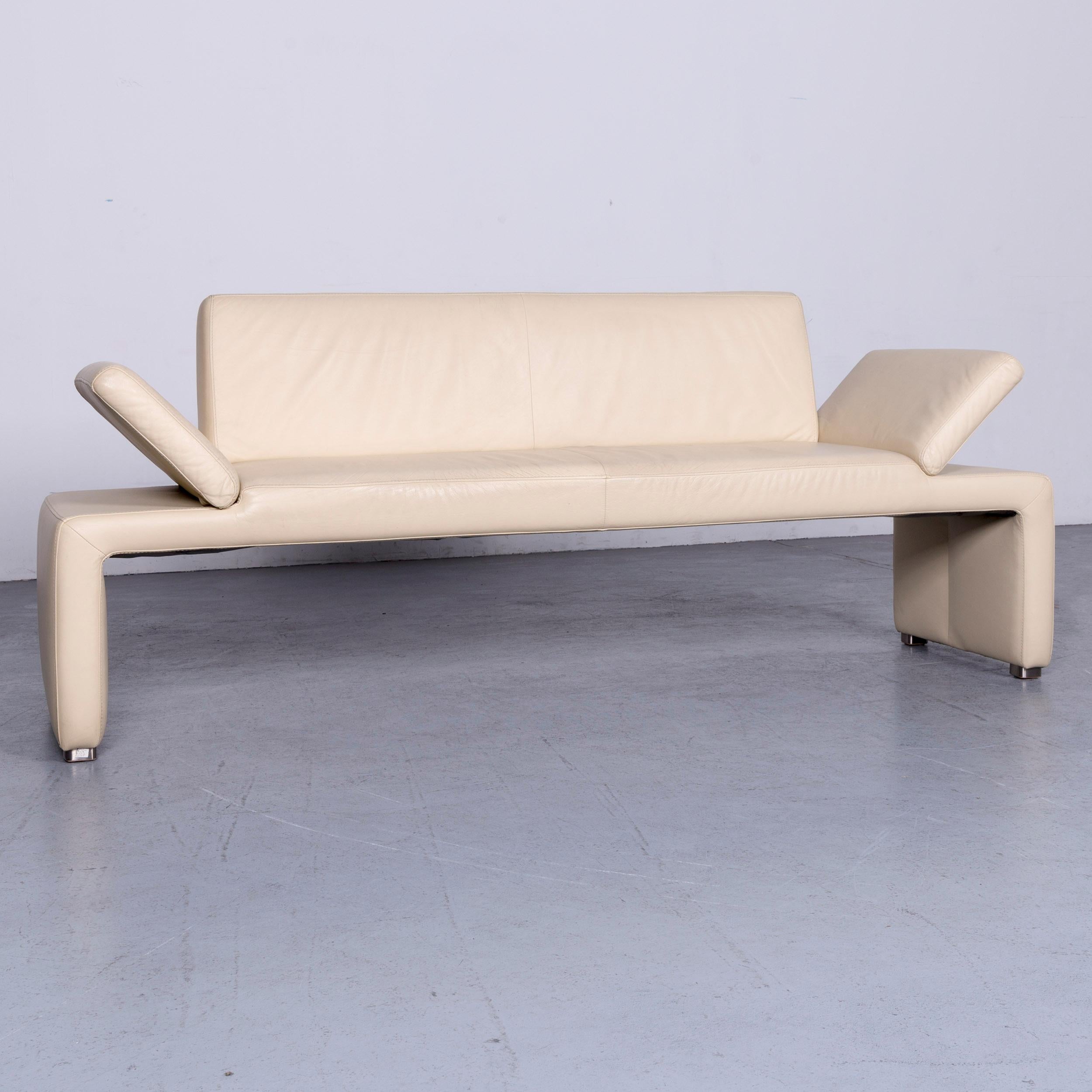 We bring to you a Willi Schillig designer leather sofa crème three-seat couch.































