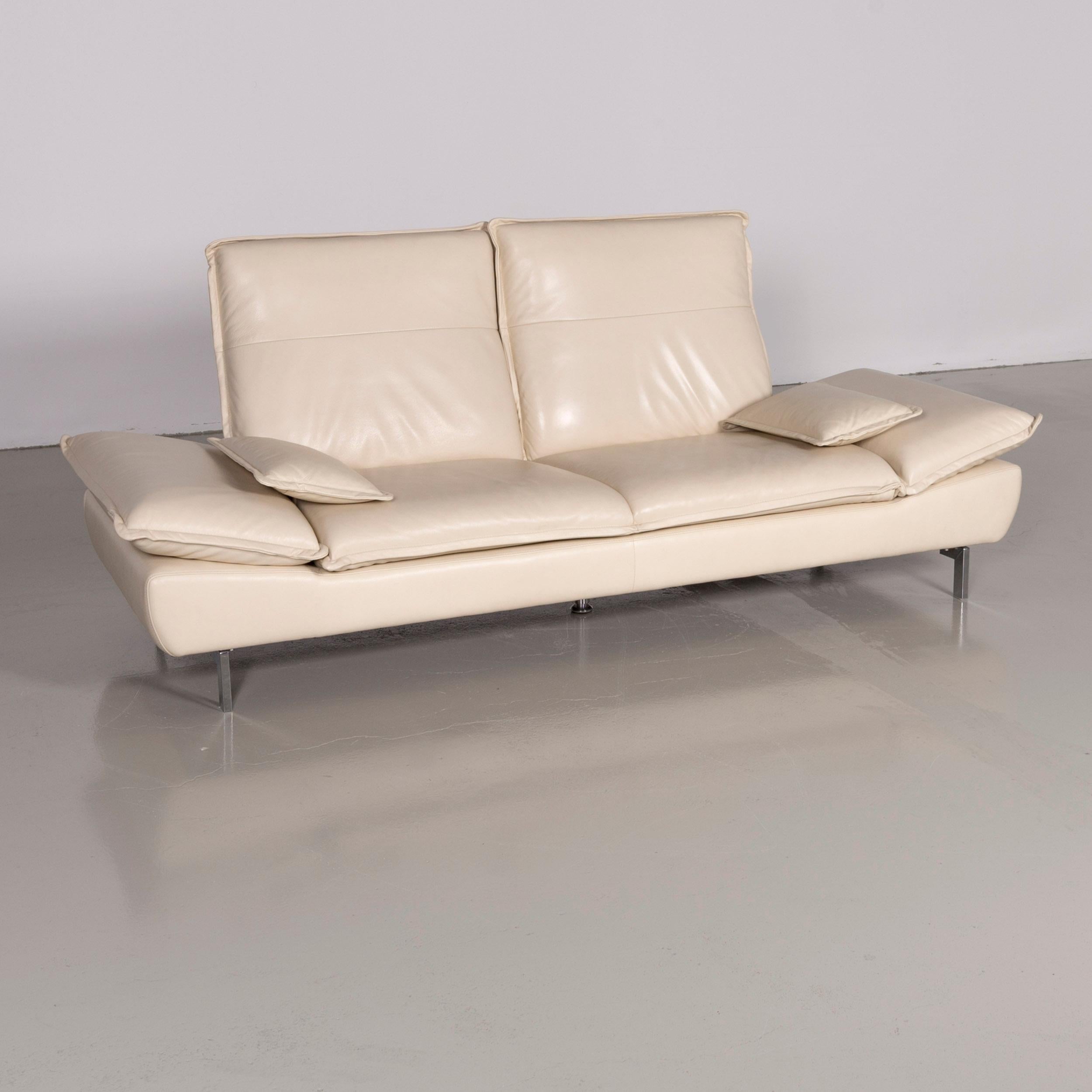 Willi Schillig designer leather sofa crème three-seat couch.