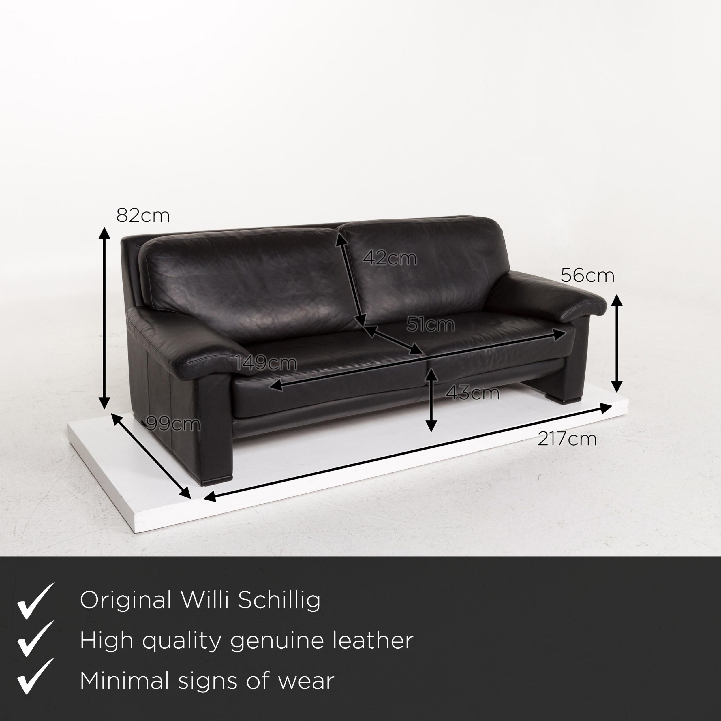We present to you a Willi Schillig leather sofa black three-seat couch.
 

 Product measurements in centimeters:
 

Depth 99
Width 217
Height 82
Seat height 43
Rest height 56
Seat depth 51
Seat width 149
Back height 42.
 
