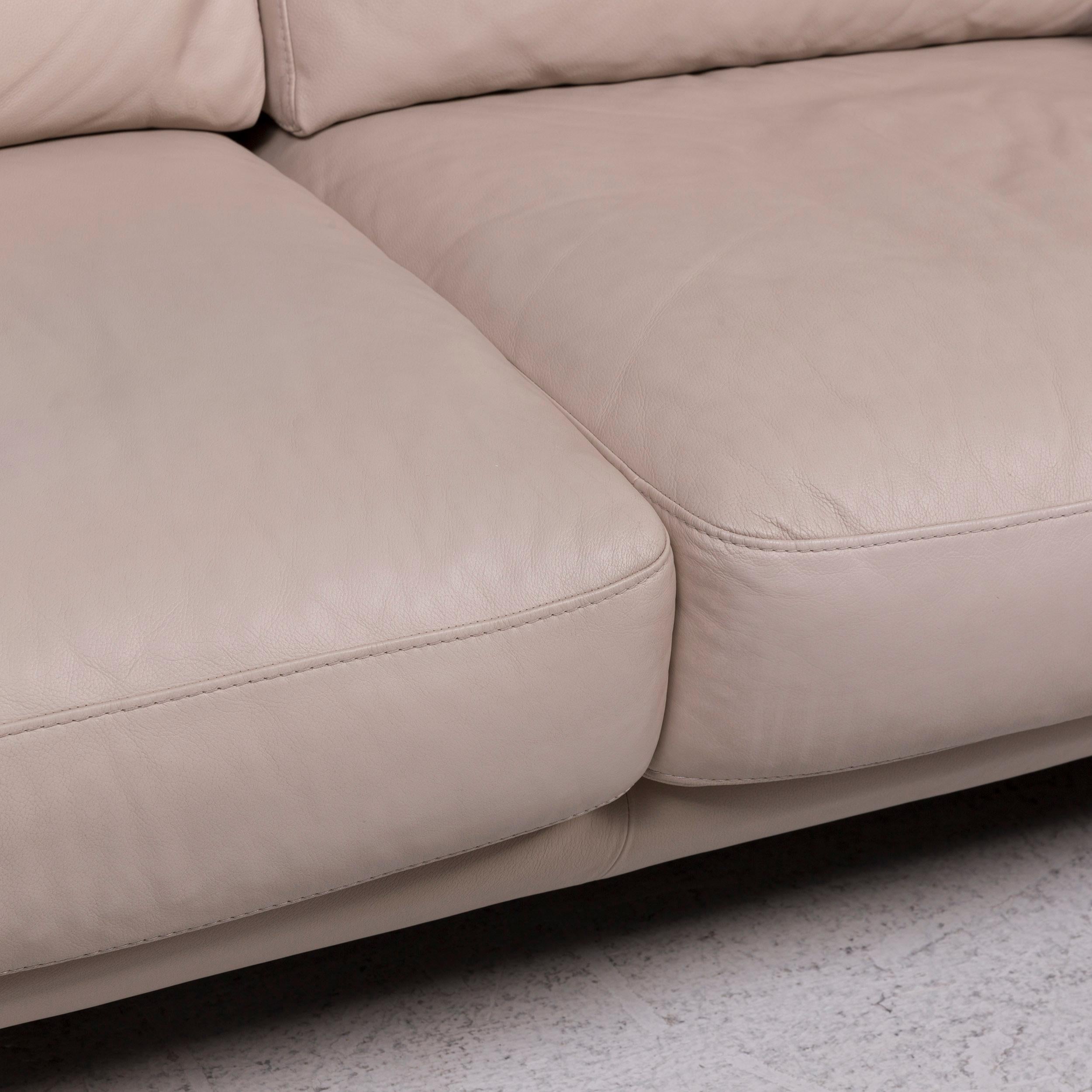 We bring to you a Willi Schillig leather sofa cream two-seater couch.
 

 Product measurements in centimeters:
 

Depth 97
Width 175
Height 87
Seat-height 44
Rest-height 54
Seat-depth 54
Seat-width 117
Back-height 47.
 
