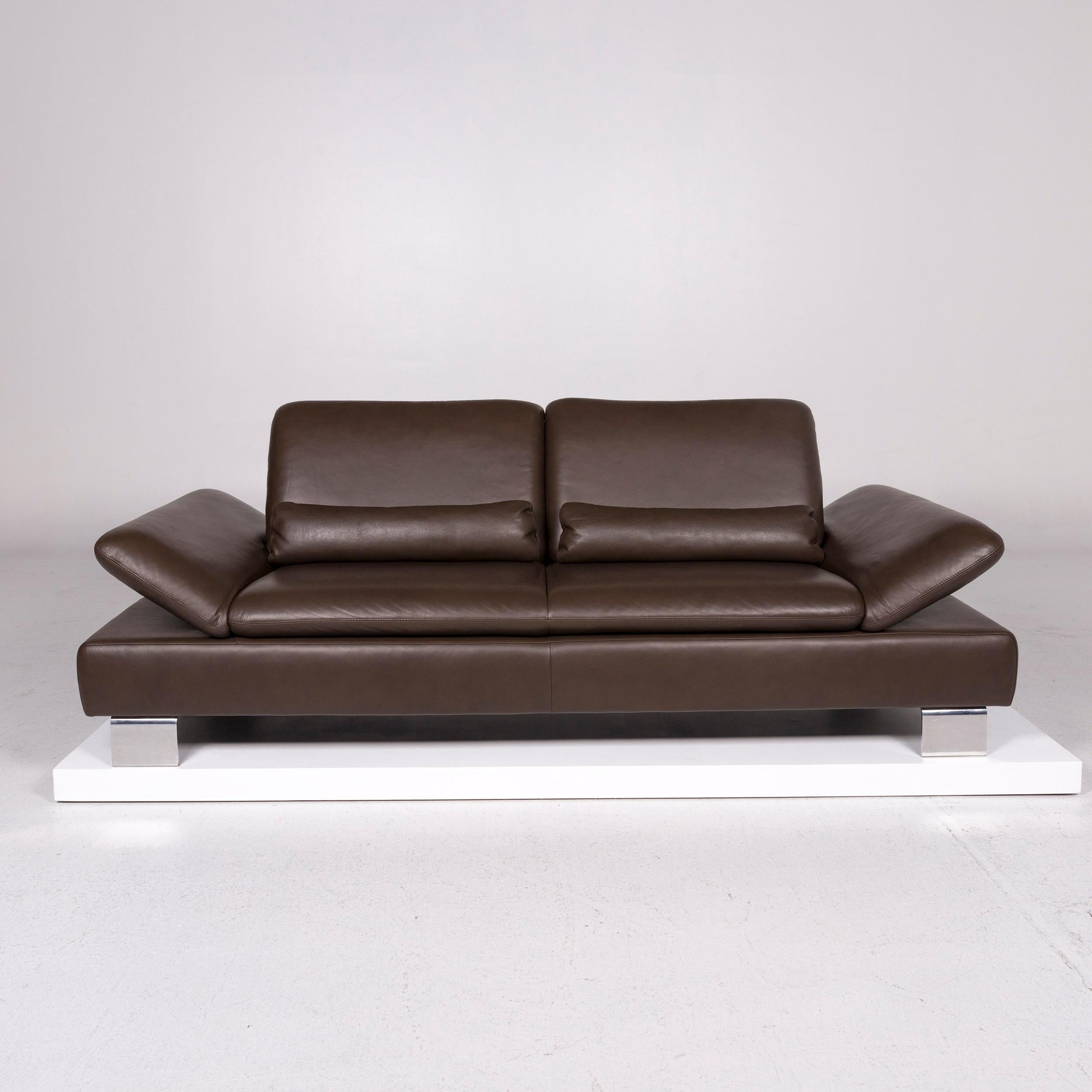 We bring to you a Willi Schillig leather sofa set brown dark brown 1x three-seat 1x stool.


 Product measurements in centimeters:
 

 Depth 95
Width 229
Height 85
Seat-height 44
Rest-height 44
Seat-depth 42
Seat-width 155
Back-height