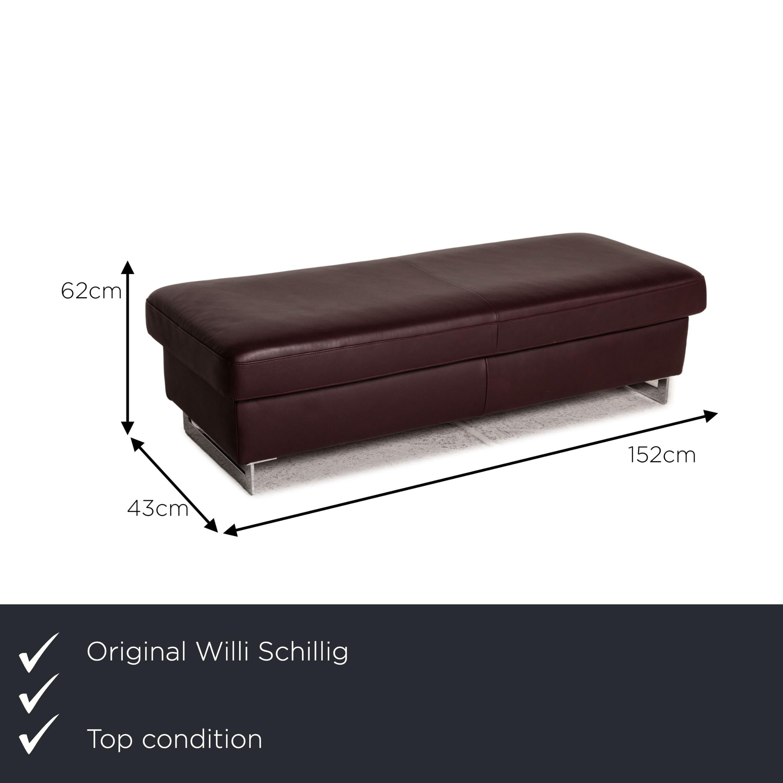 We present to you a Willi Schillig stool wine red footstool ottoman.

Product measurements in centimeters:

depth: 43
width: 152
height: 62.







 