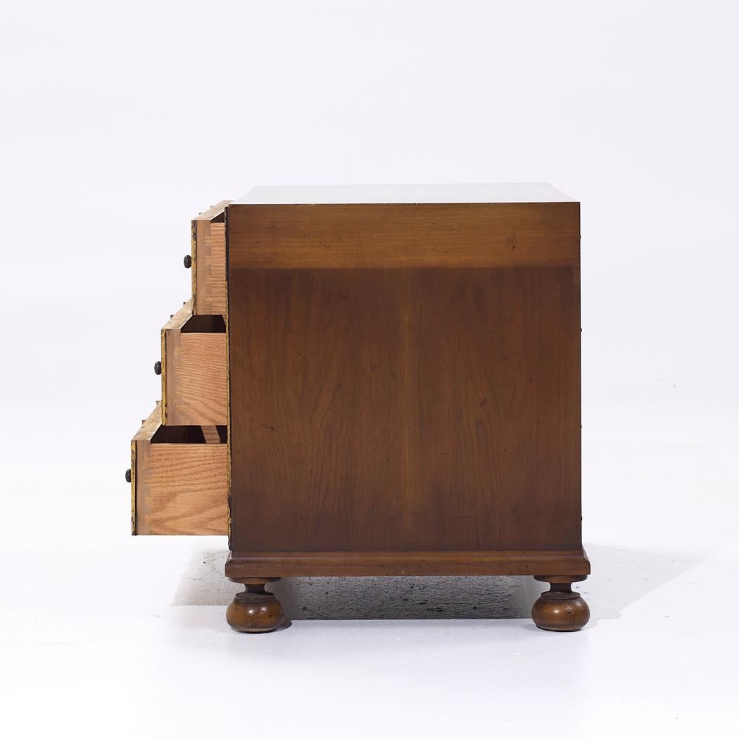 William A. Berkey Furniture for Widdicomb Mid Century Nightstands - Pair For Sale 1